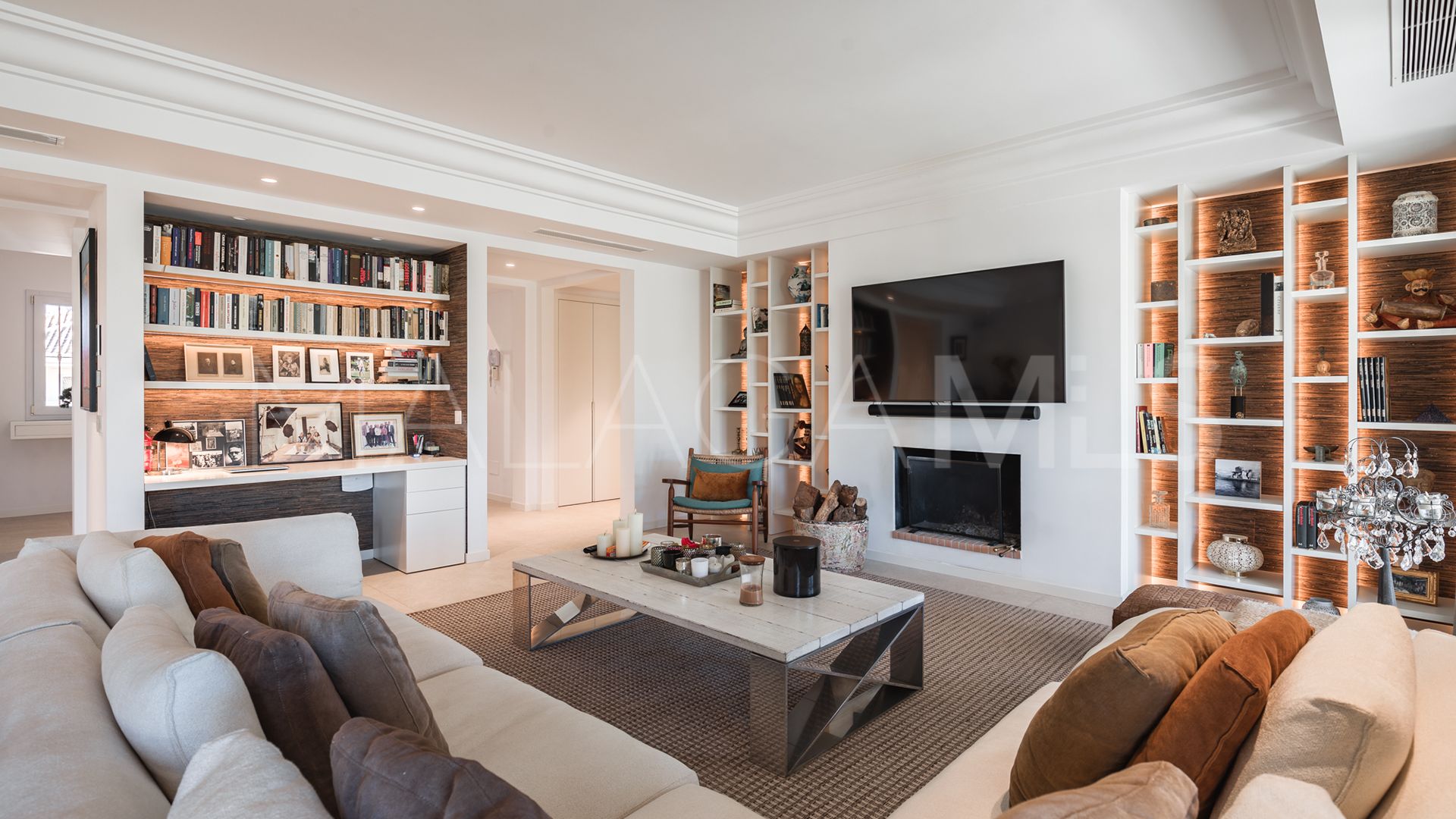 3 bedrooms duplex penthouse in Las Alamandas for sale