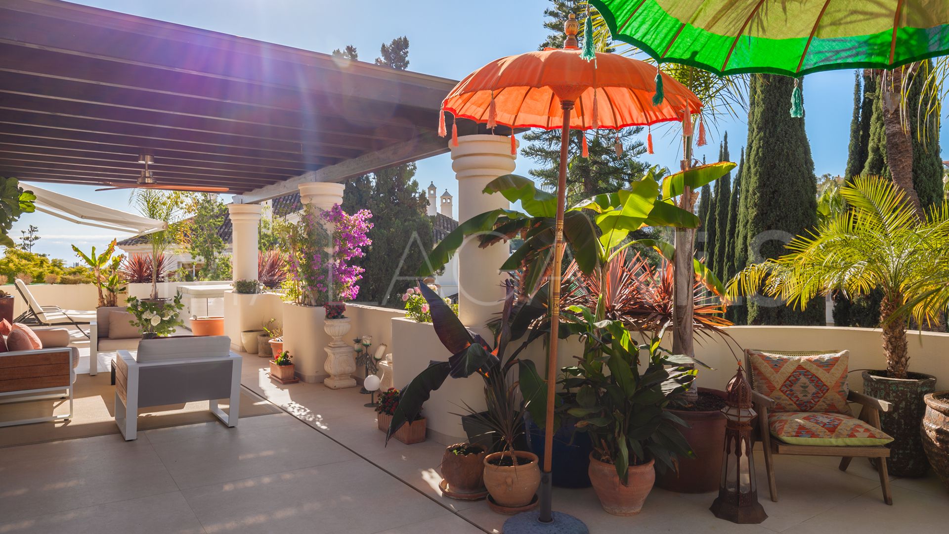 3 bedrooms duplex penthouse in Las Alamandas for sale