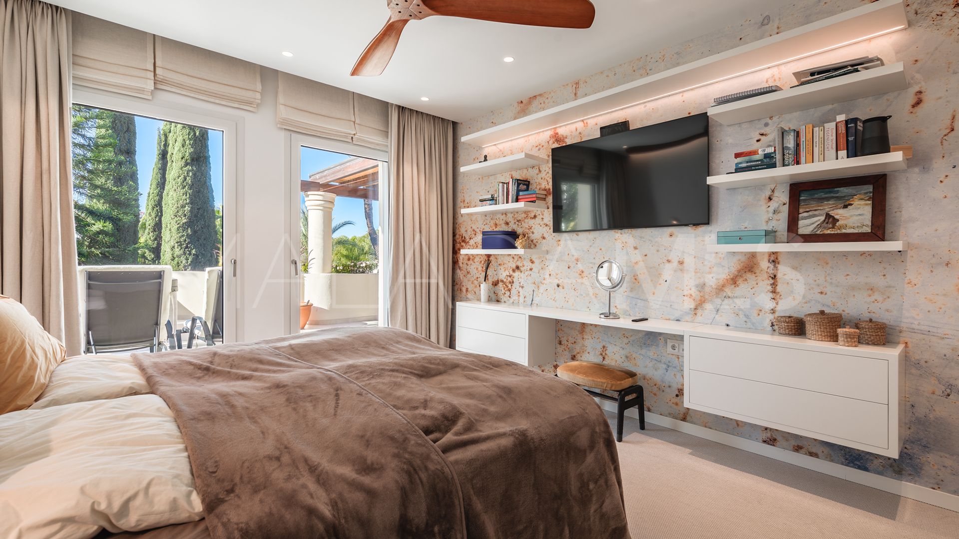 3 bedrooms duplex penthouse in Las Alamandas for sale