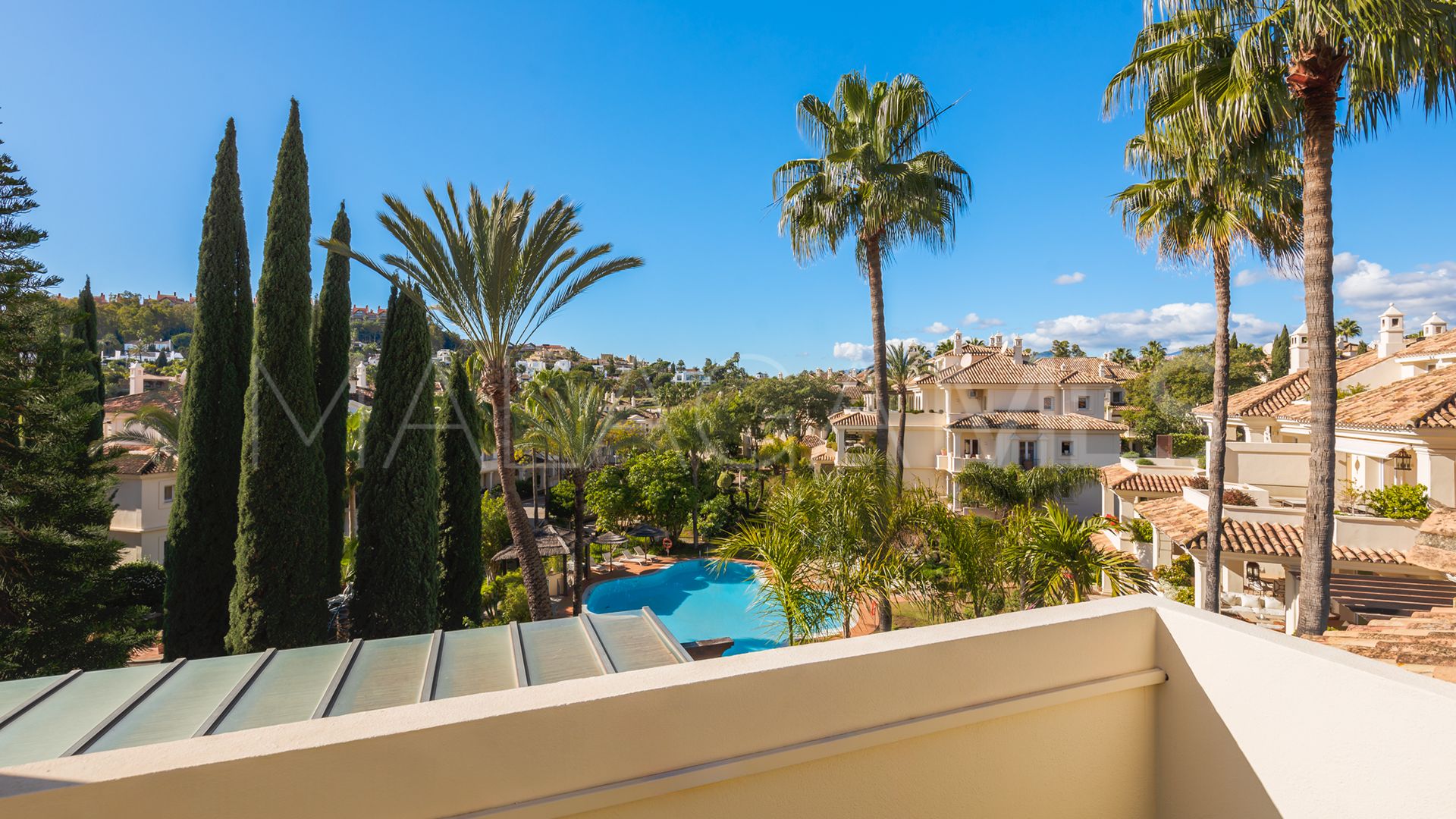 3 bedrooms duplex penthouse in Las Alamandas for sale