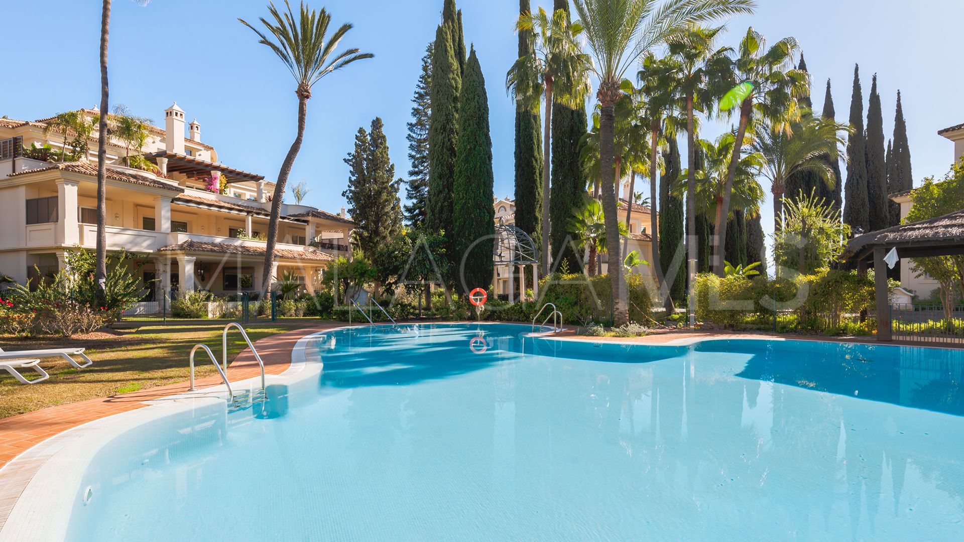 3 bedrooms duplex penthouse in Las Alamandas for sale