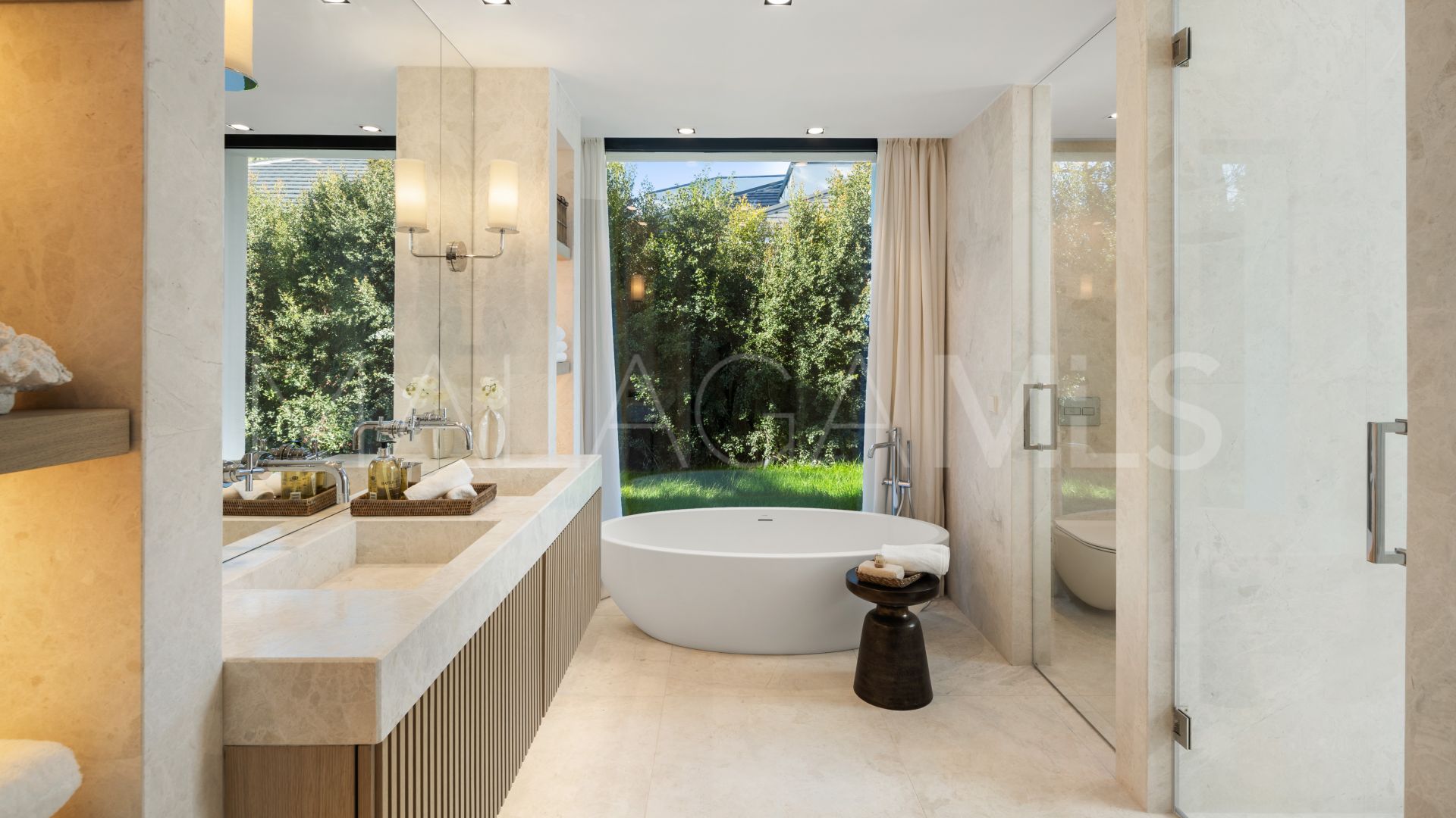 Villa for sale in Las Brisas del Golf