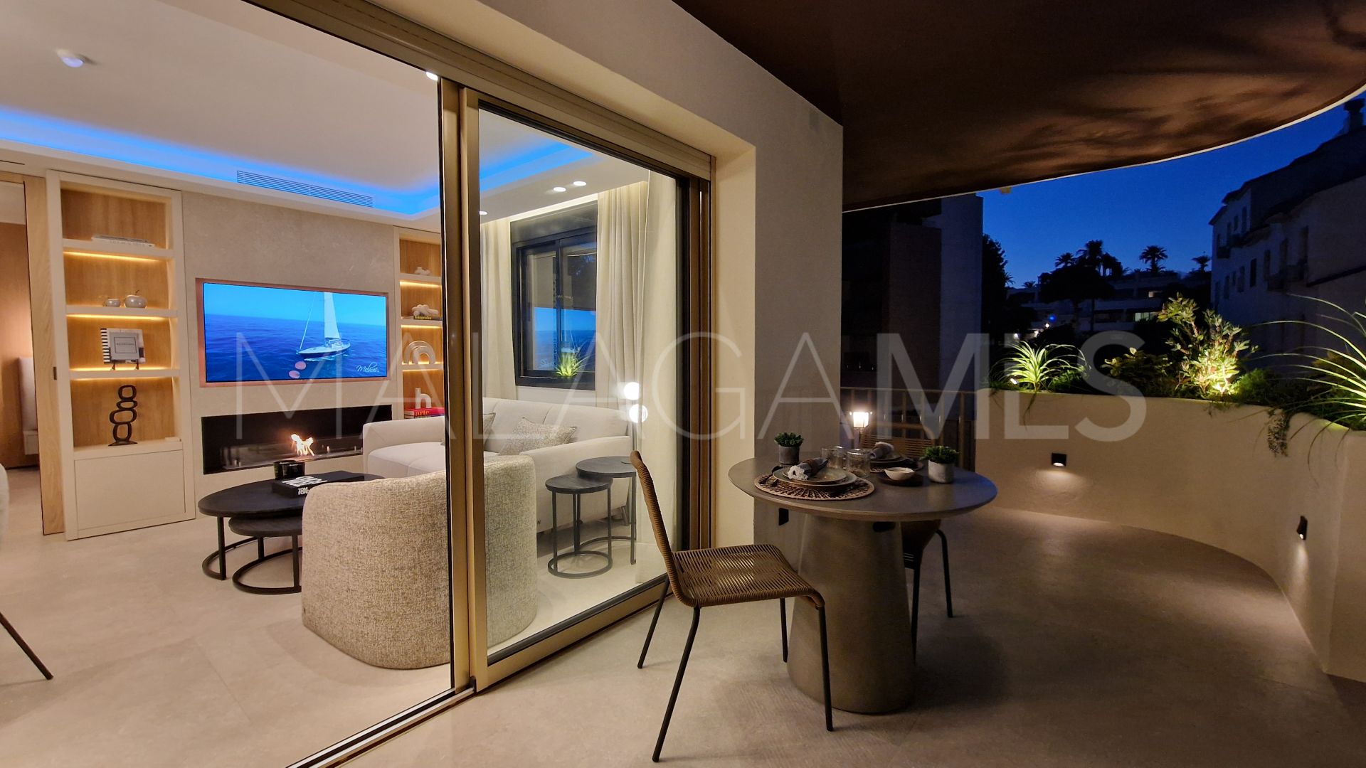 Apartamento with 2 bedrooms for sale in Marbella - Puerto Banus