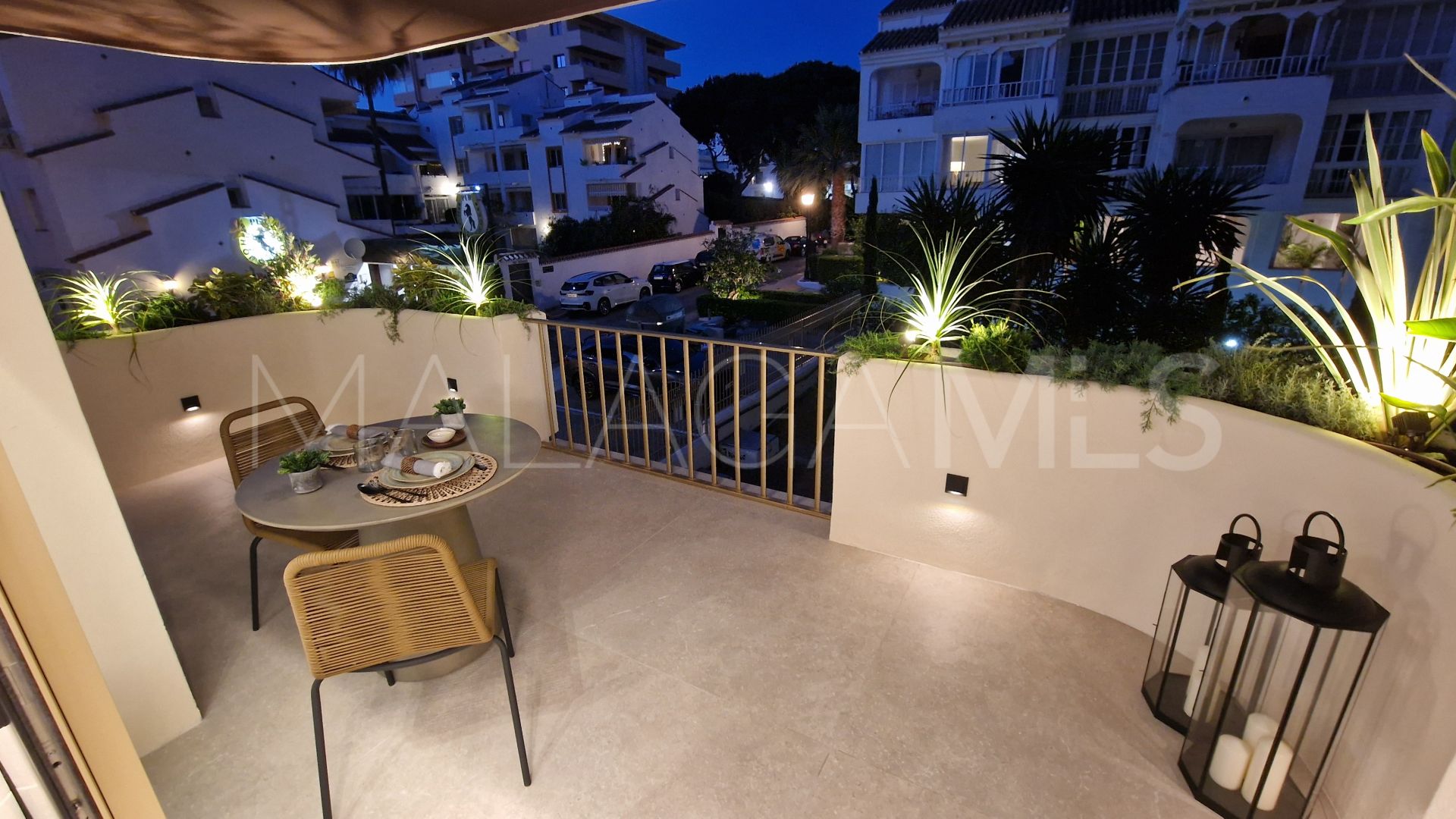 Apartamento with 2 bedrooms for sale in Marbella - Puerto Banus