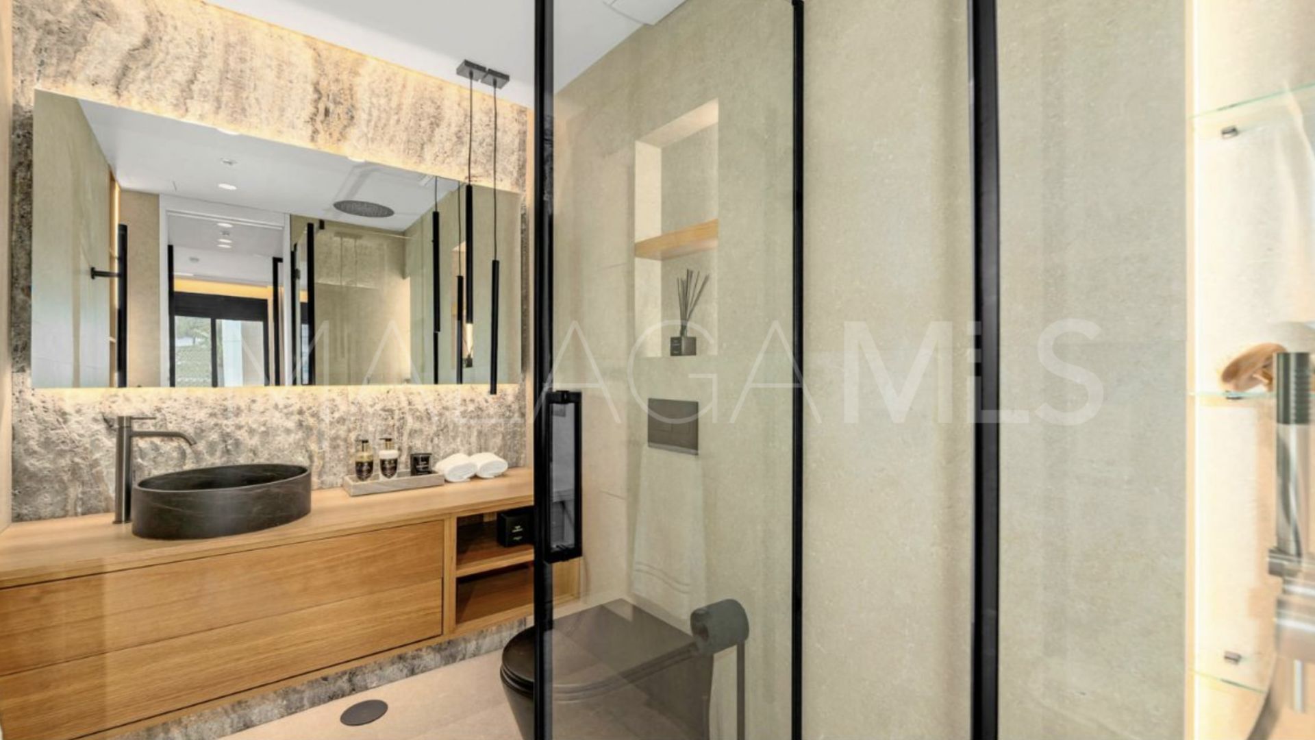 Apartamento with 2 bedrooms for sale in Marbella - Puerto Banus