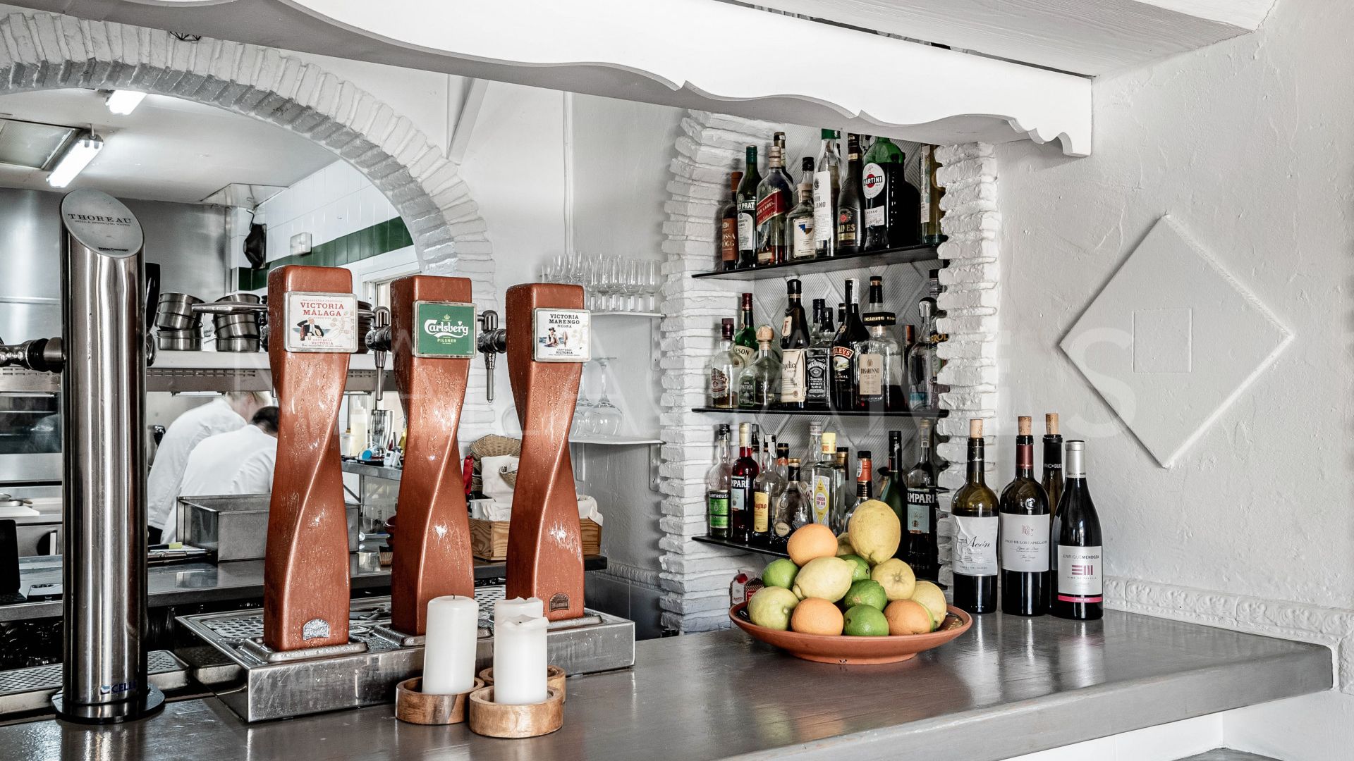 Restaurante for sale in Nueva Andalucia de 5 bedrooms