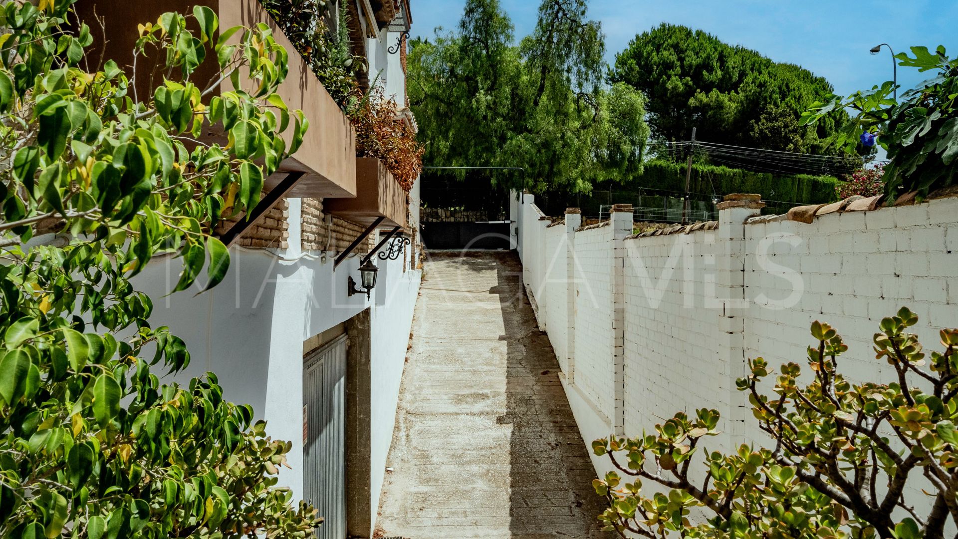 Restaurante for sale in Nueva Andalucia de 5 bedrooms