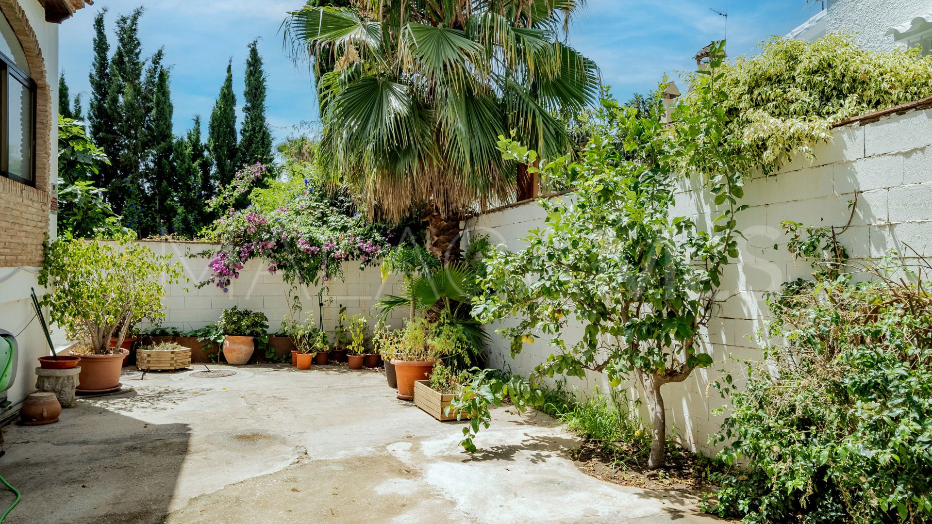 Restaurante for sale in Nueva Andalucia de 5 bedrooms