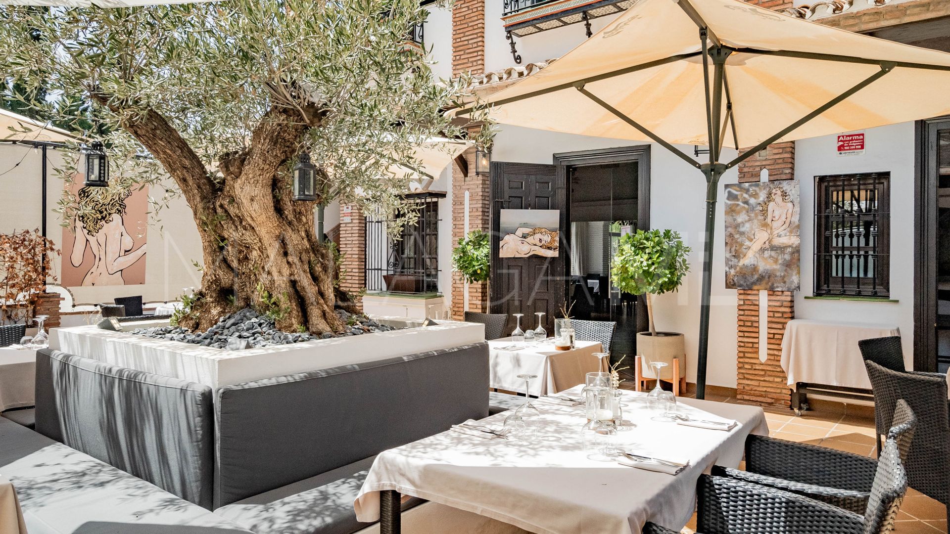 Restaurante for sale in Nueva Andalucia de 5 bedrooms
