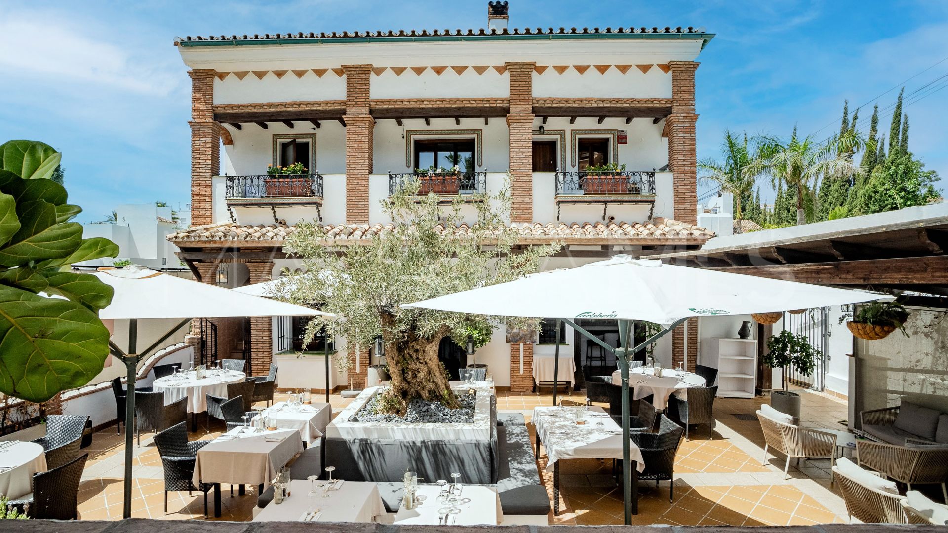 Restaurante for sale in Nueva Andalucia de 5 bedrooms