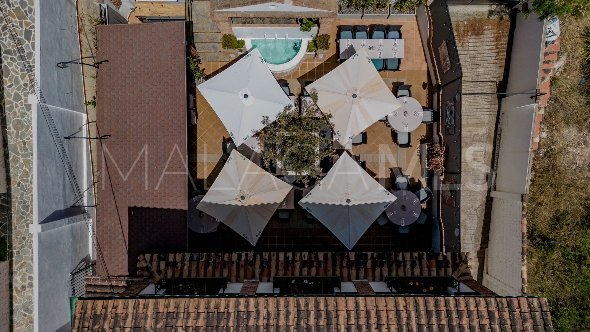 Restaurante for sale in Nueva Andalucia de 5 bedrooms