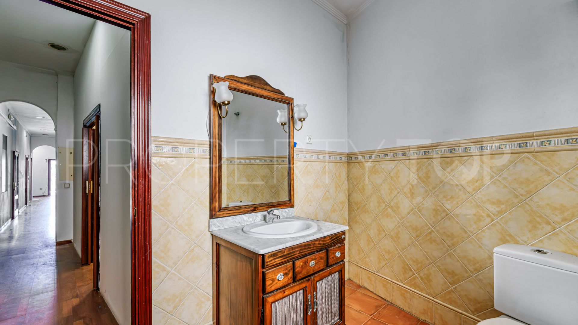 For sale Malaga apartment with 6 bedrooms
