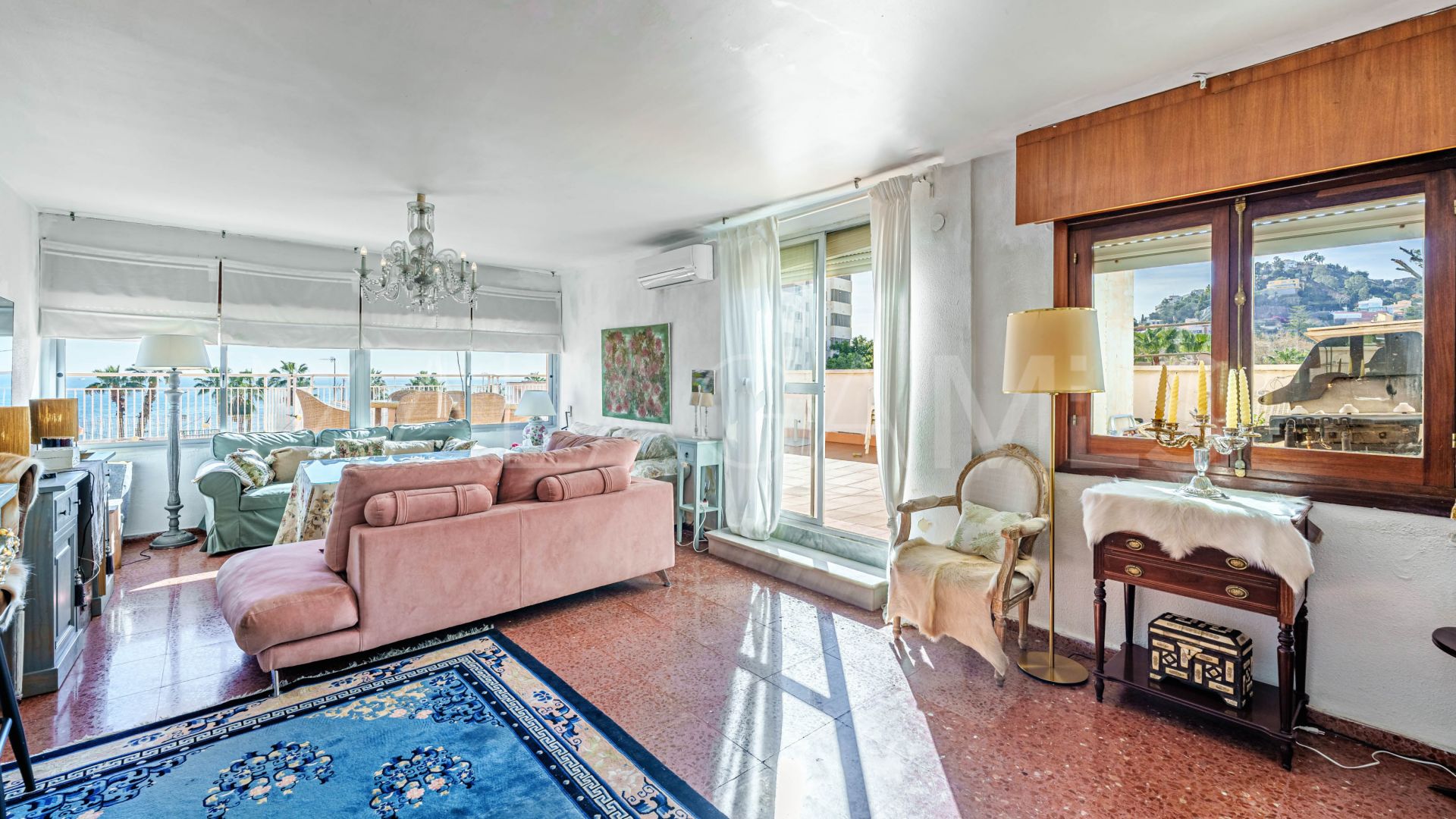 For sale El Limonar penthouse with 5 bedrooms