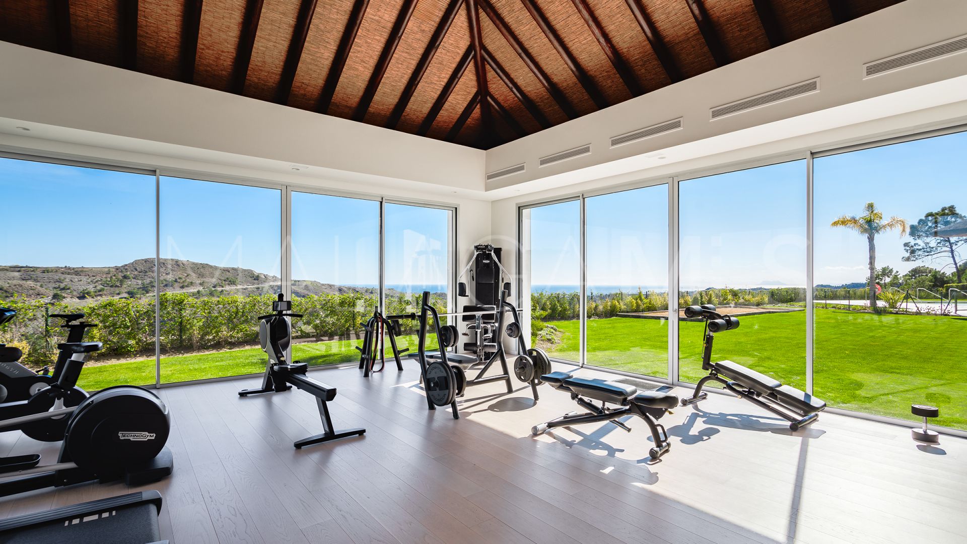 Appartement terrasse for sale in Marbella Club Golf Resort