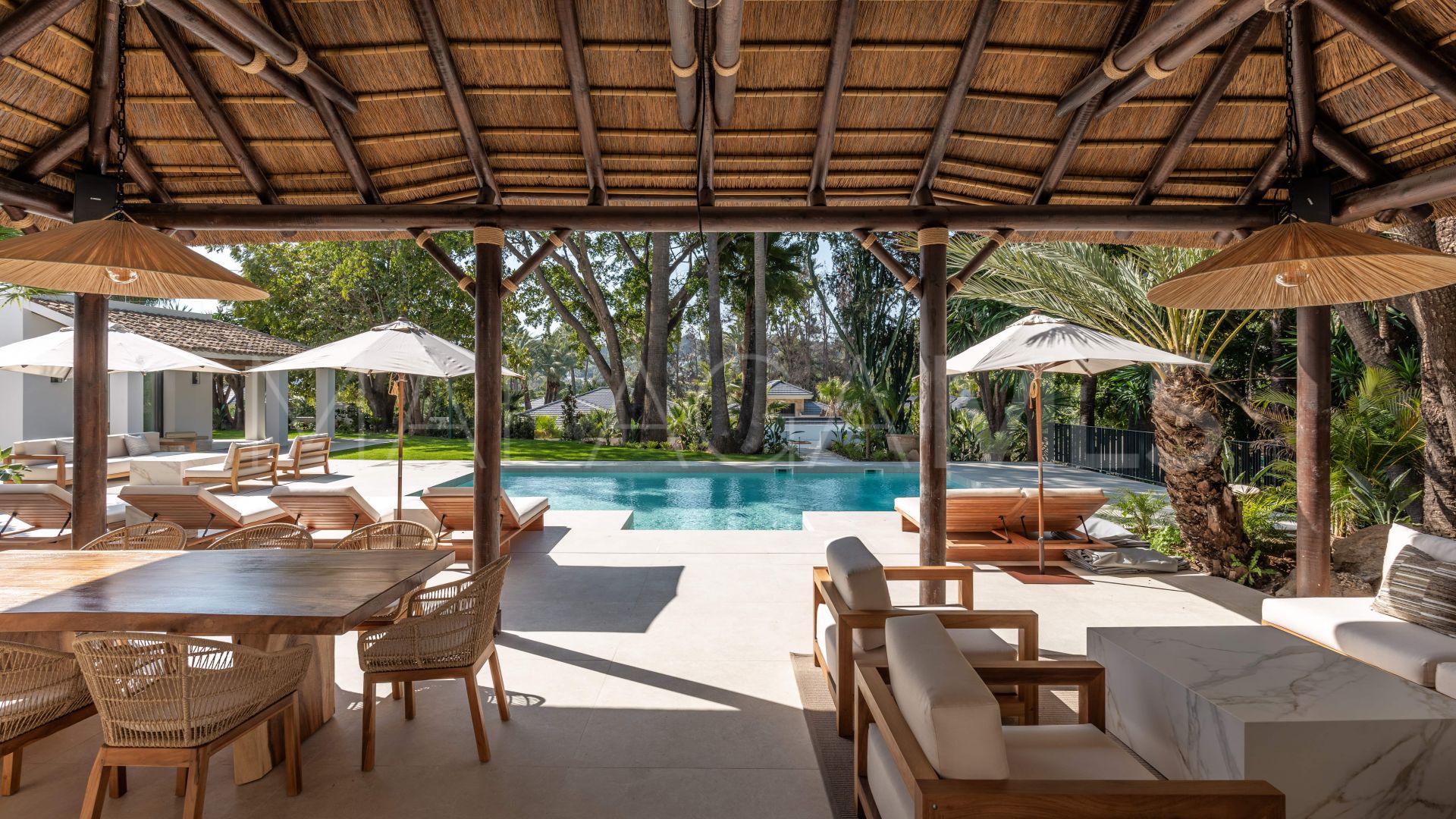 Villa for sale in Las Brisas del Golf with 5 bedrooms