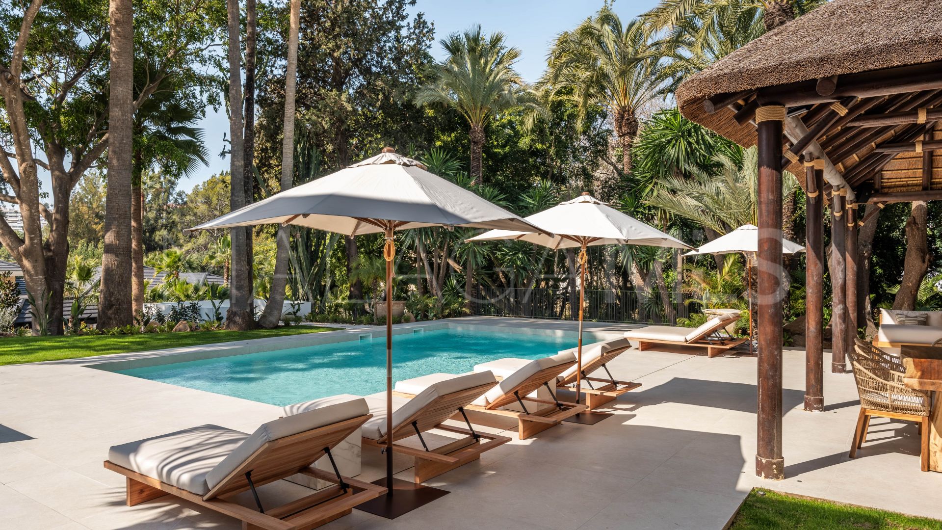 Villa for sale in Las Brisas del Golf with 5 bedrooms