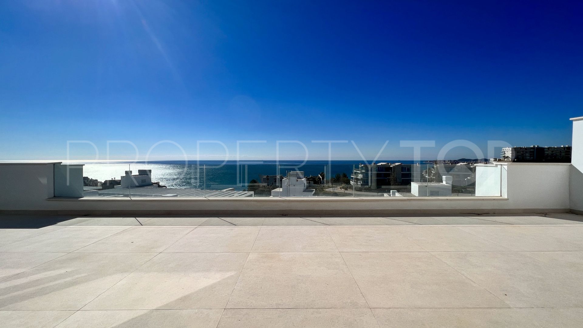Penthouse with 2 bedrooms for sale in Benalmadena Costa