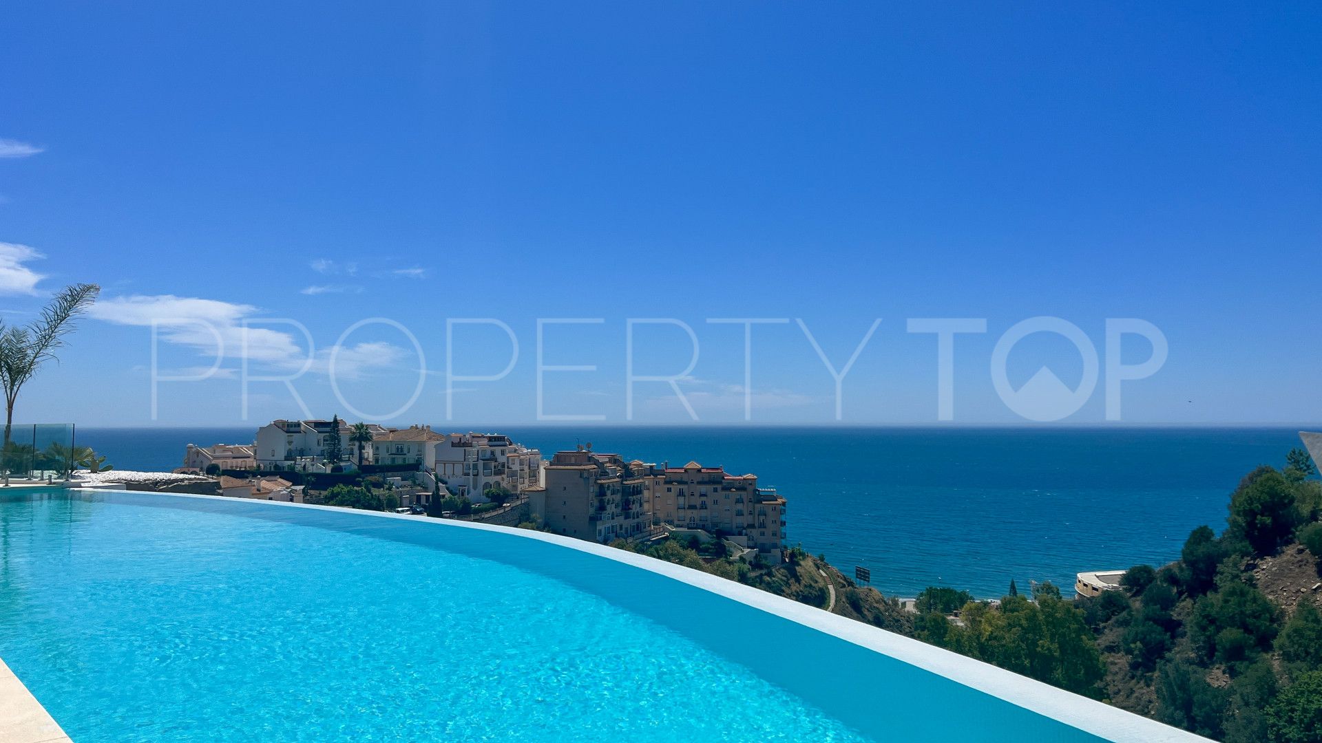 Penthouse with 2 bedrooms for sale in Benalmadena Costa