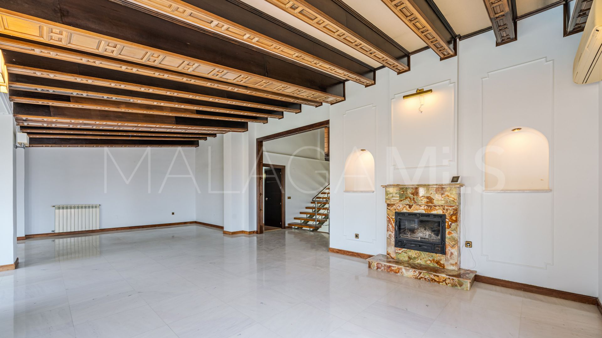 Villa for sale in El Candado