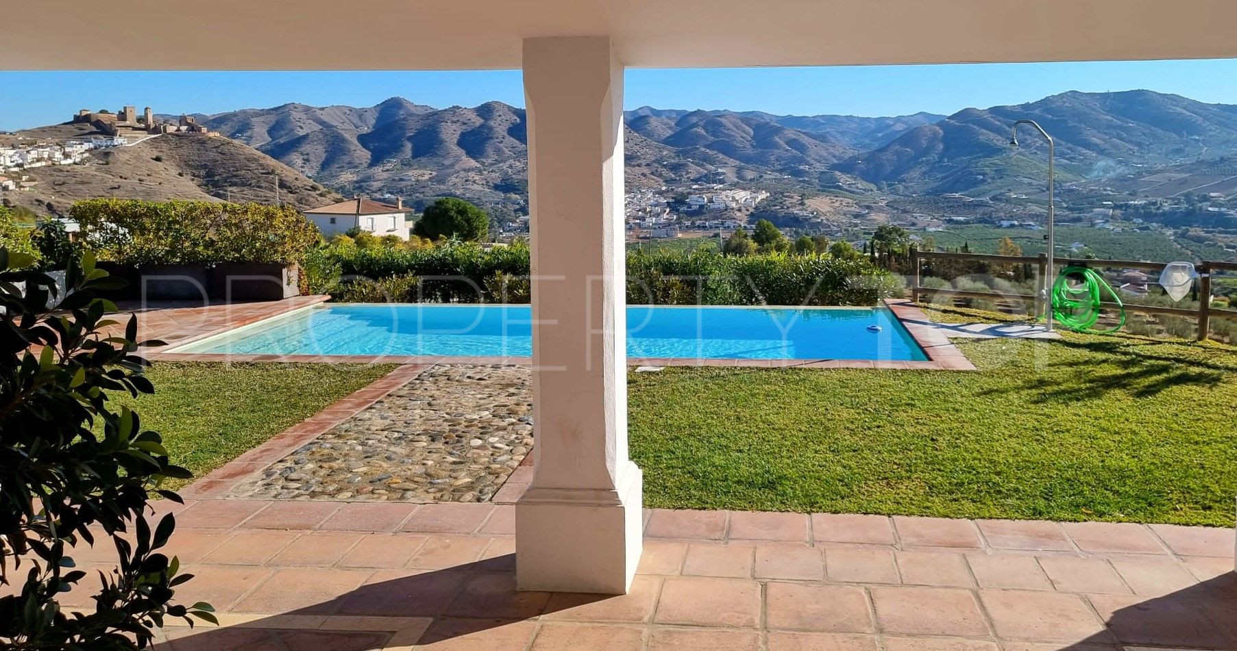 Alora 4 bedrooms finca for sale