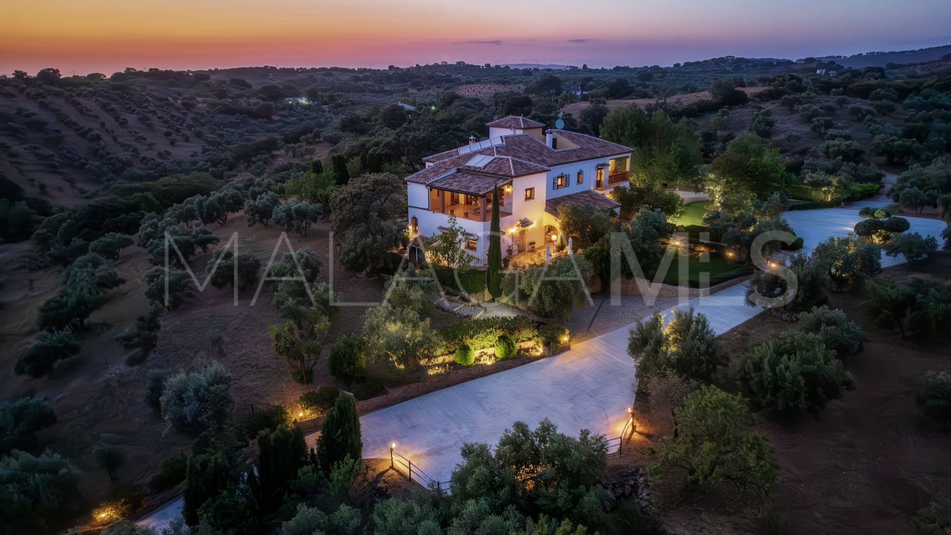 Cortijo for sale in Villanueva del Rosario