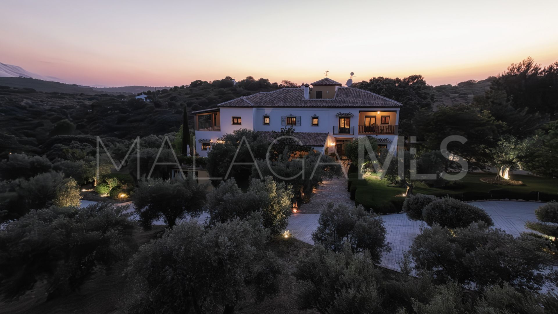 Bauernhaus for sale in Villanueva del Rosario