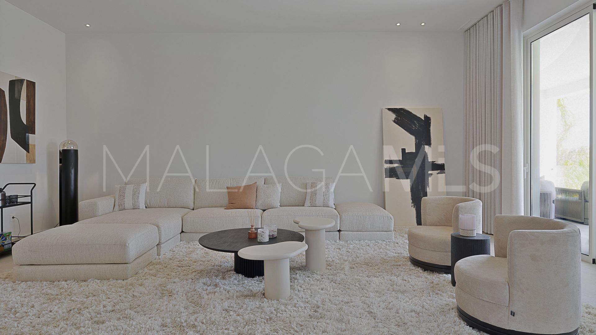 Villa for sale in Atalaya Golf