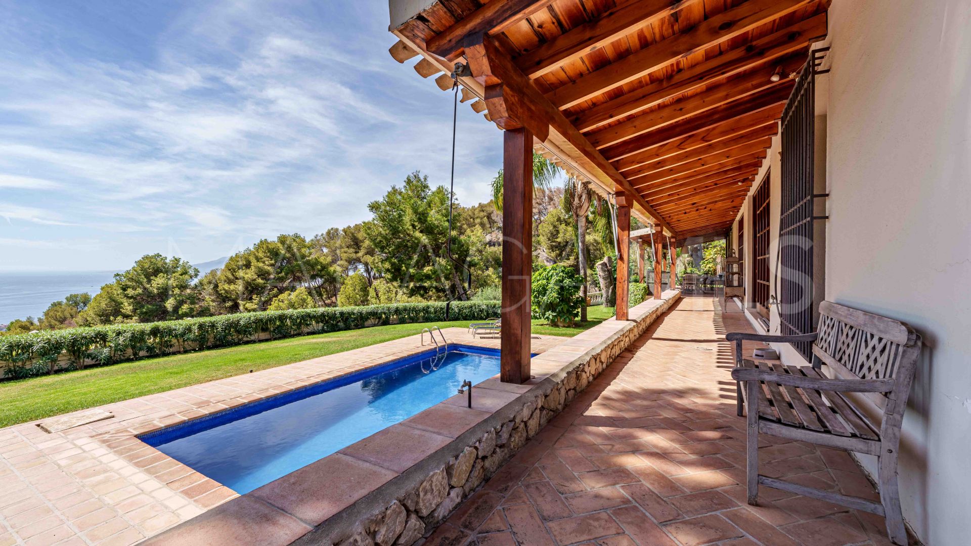 Villa for sale in Pinares de San Antón