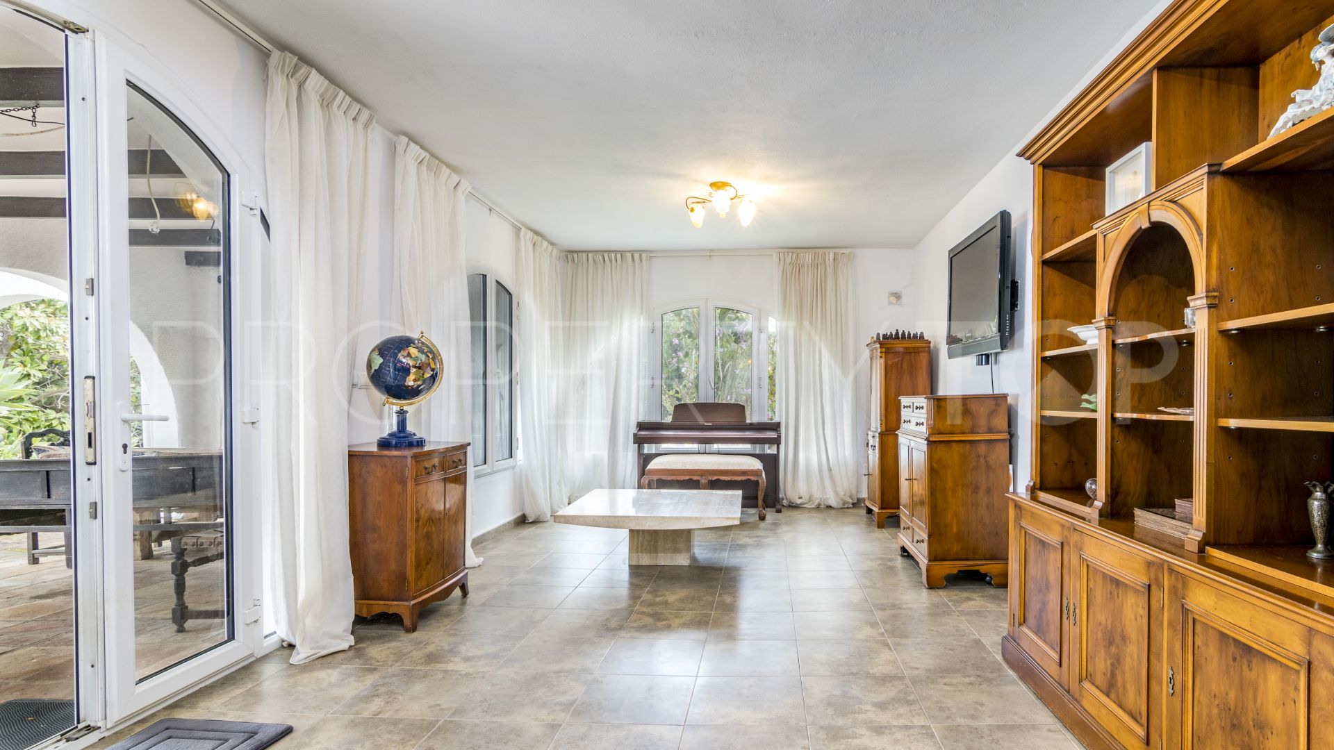 Villa a la venta con 4 dormitorios en Don Pedro