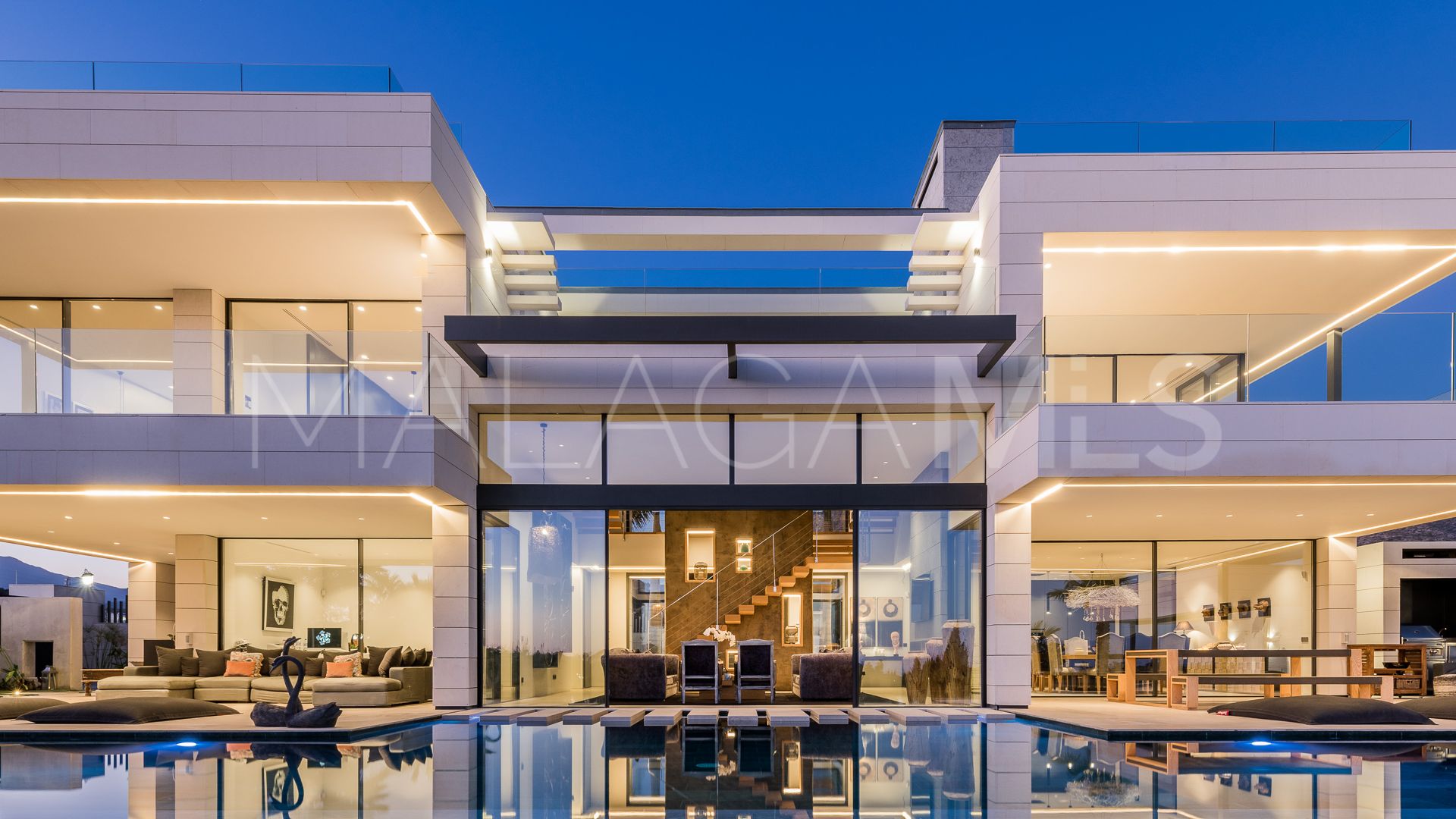 Villa for sale in Golden Mile