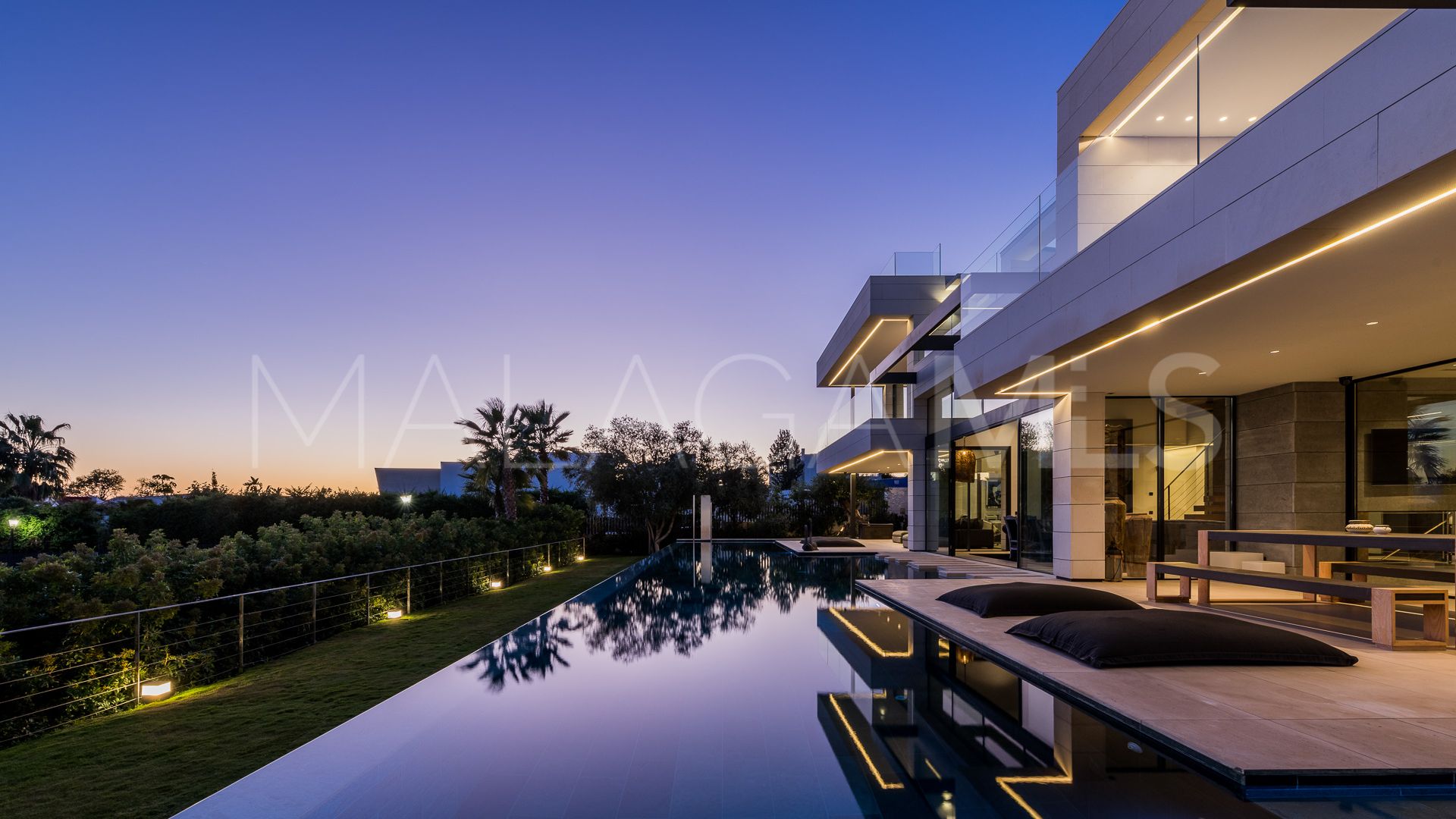 Villa for sale in Golden Mile
