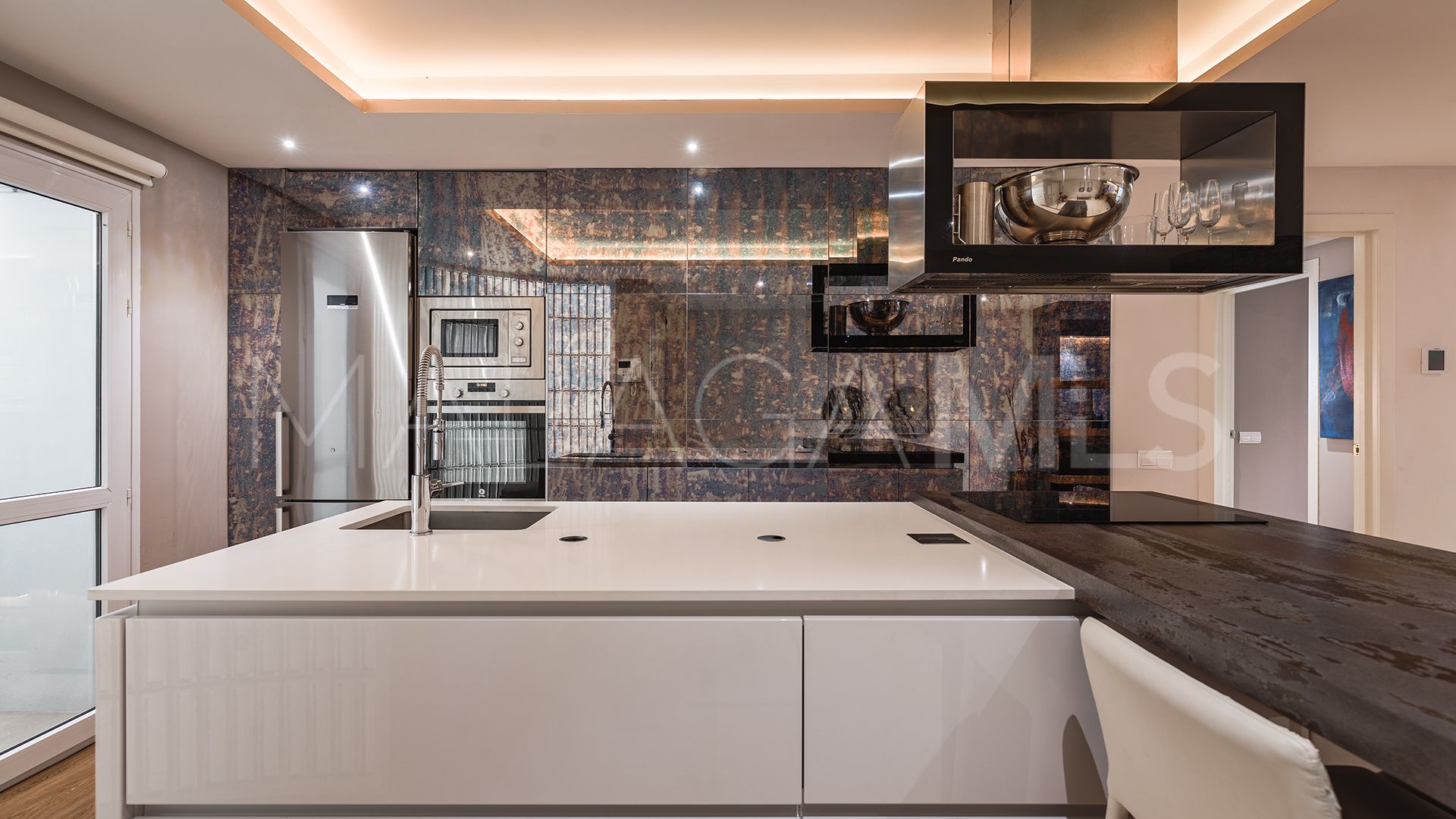 Lägenhet for sale in Las Lomas del Marbella Club