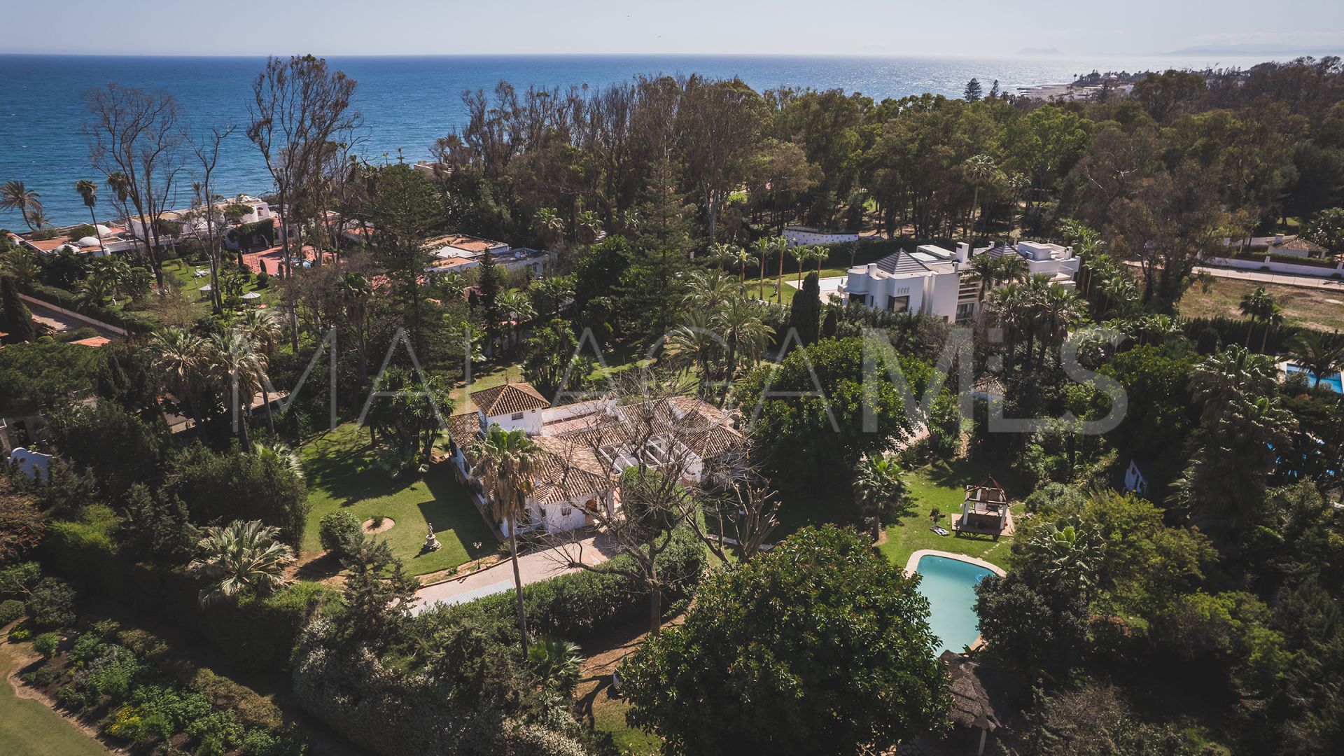 Plot for sale in Guadalmina Baja