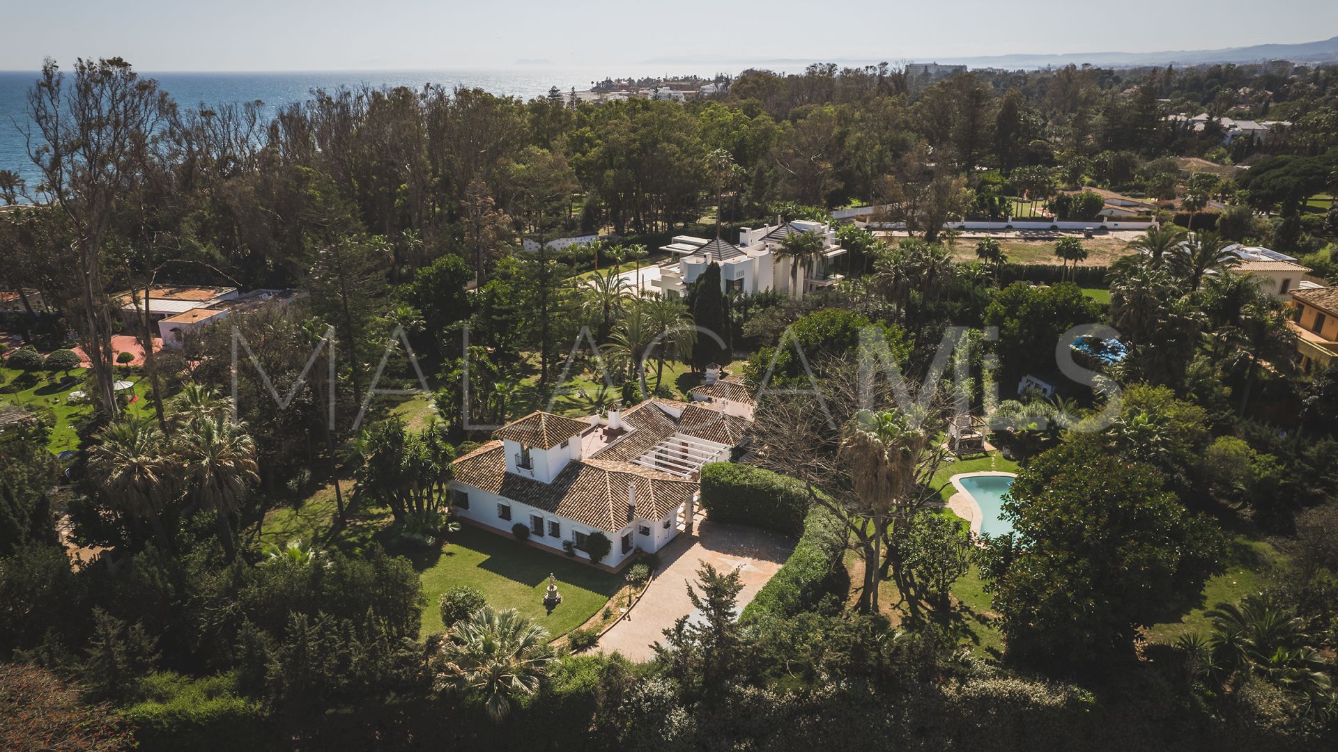 Plot for sale in Guadalmina Baja