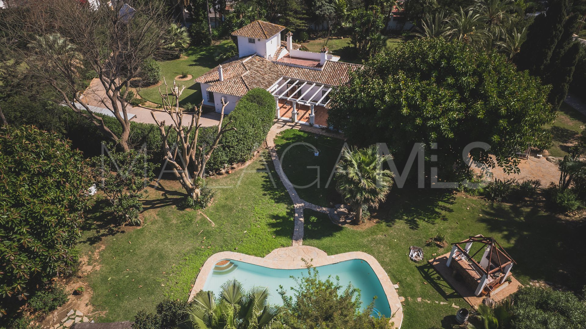 Plot for sale in Guadalmina Baja