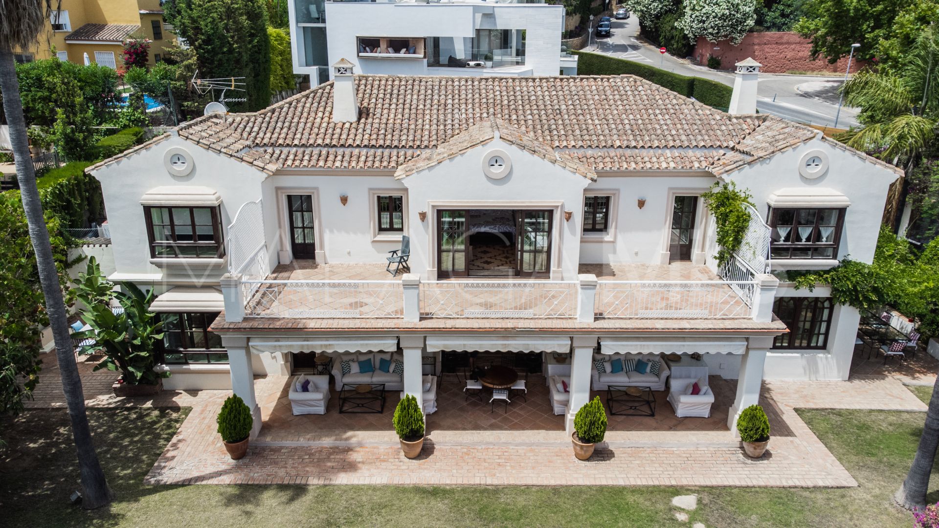 Villa for sale in Marbella City