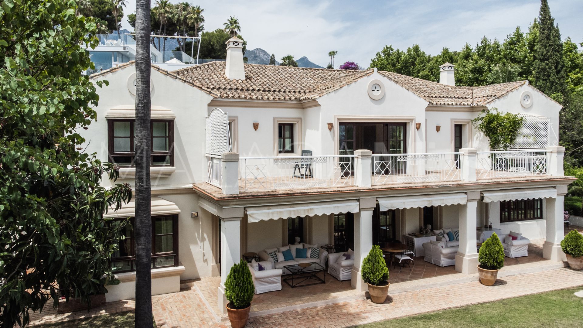 Villa for sale in Marbella City