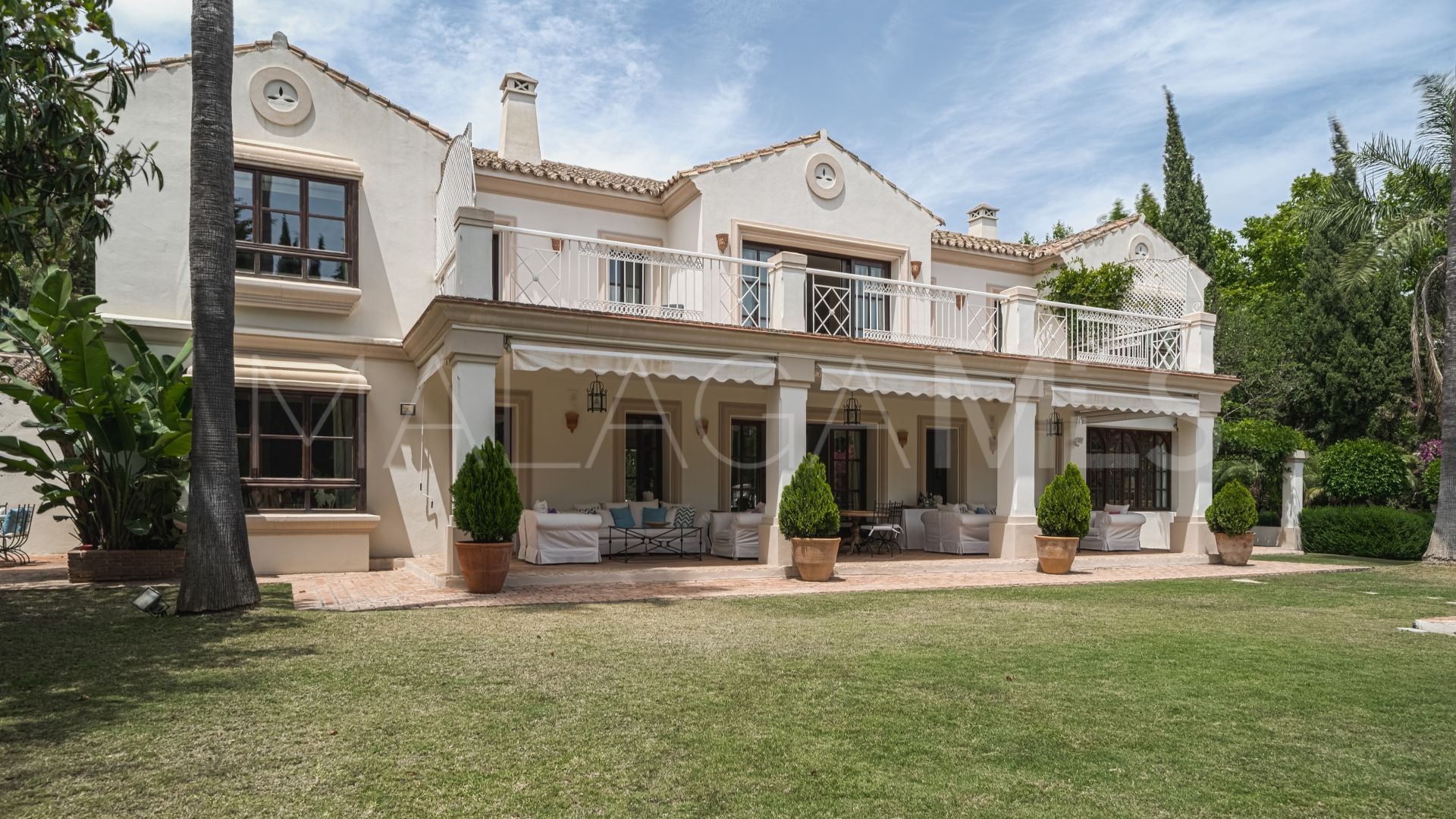 Villa for sale in Marbella City