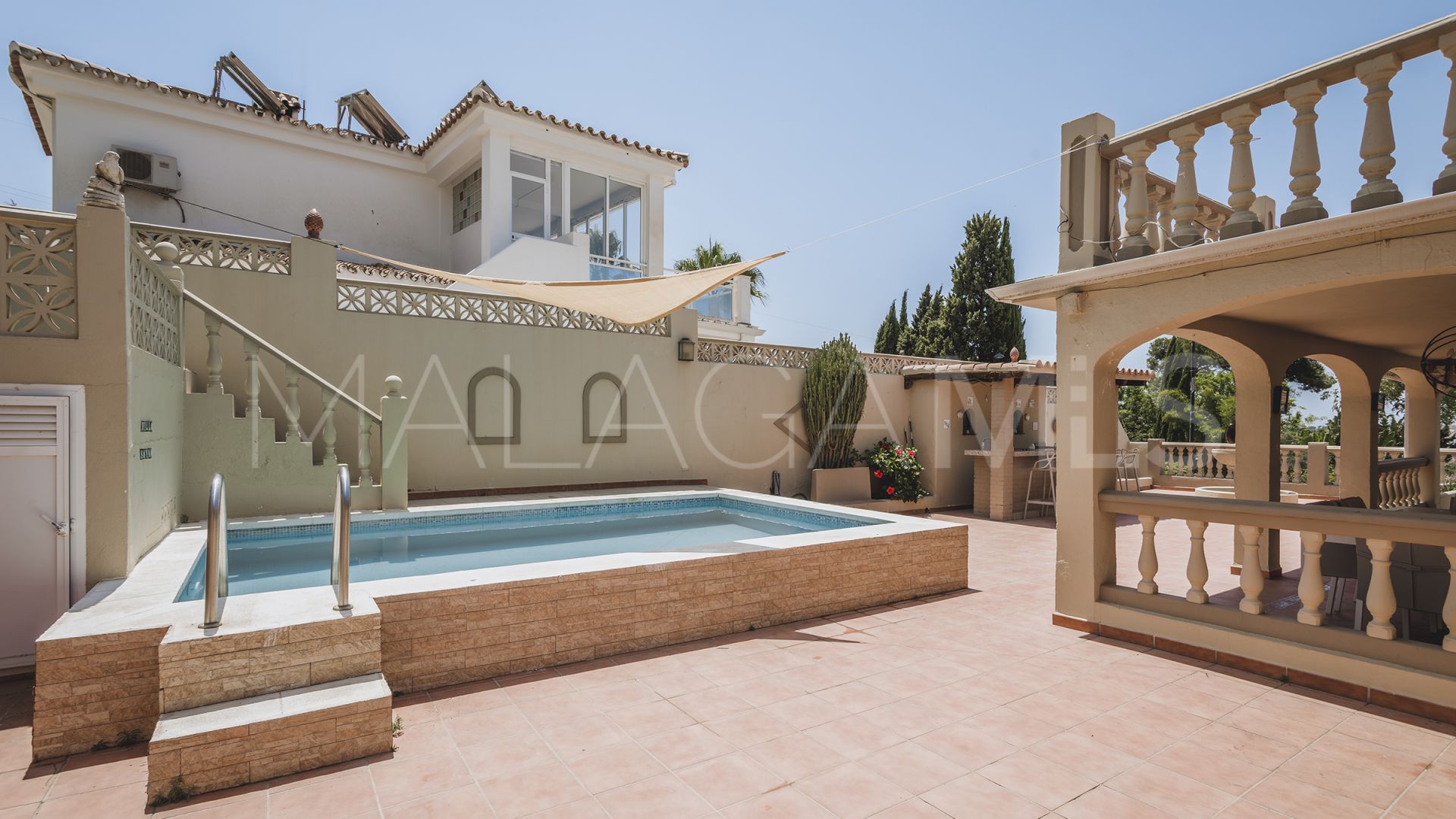 Villa for sale in La Campana