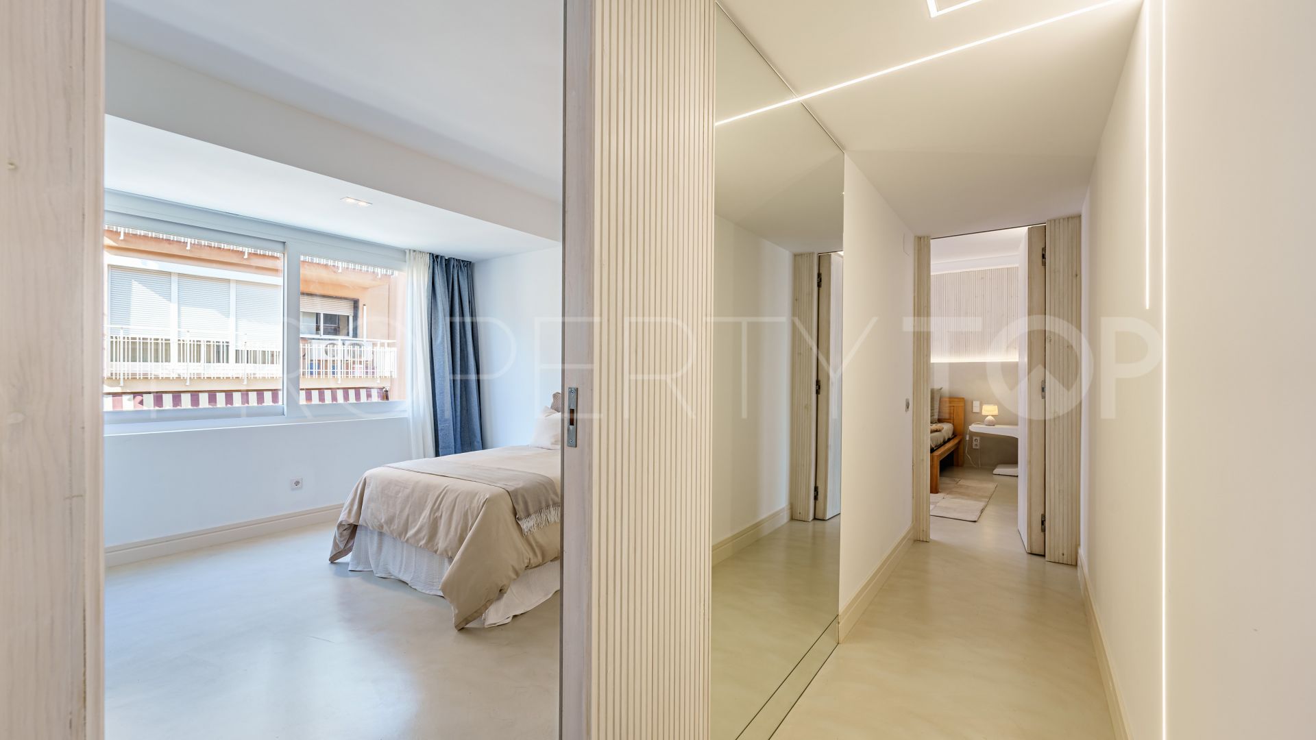 For sale Malaga apartment with 3 bedrooms