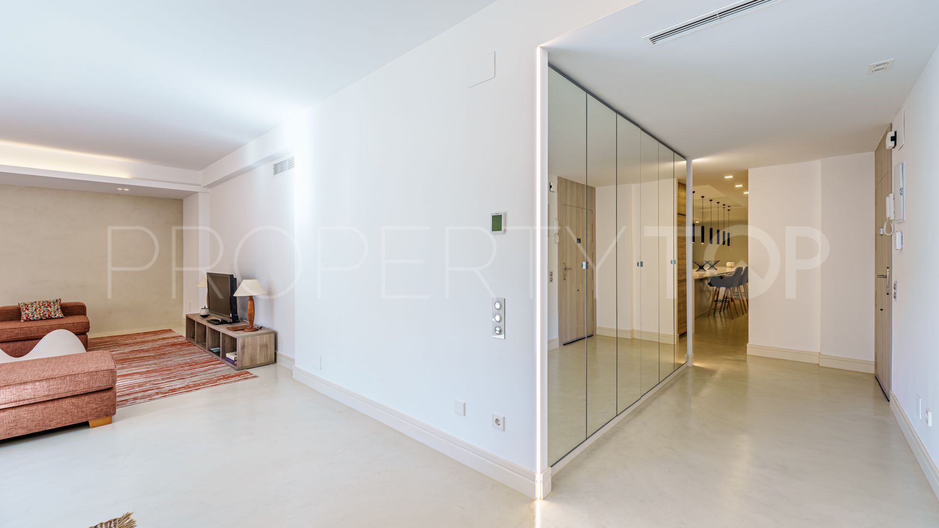 For sale Malaga apartment with 3 bedrooms