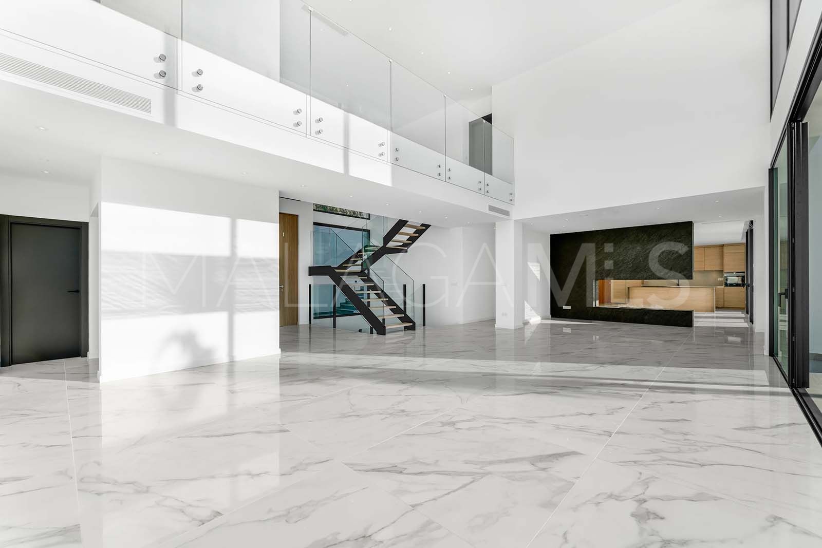 Villa for sale in Paraiso Alto