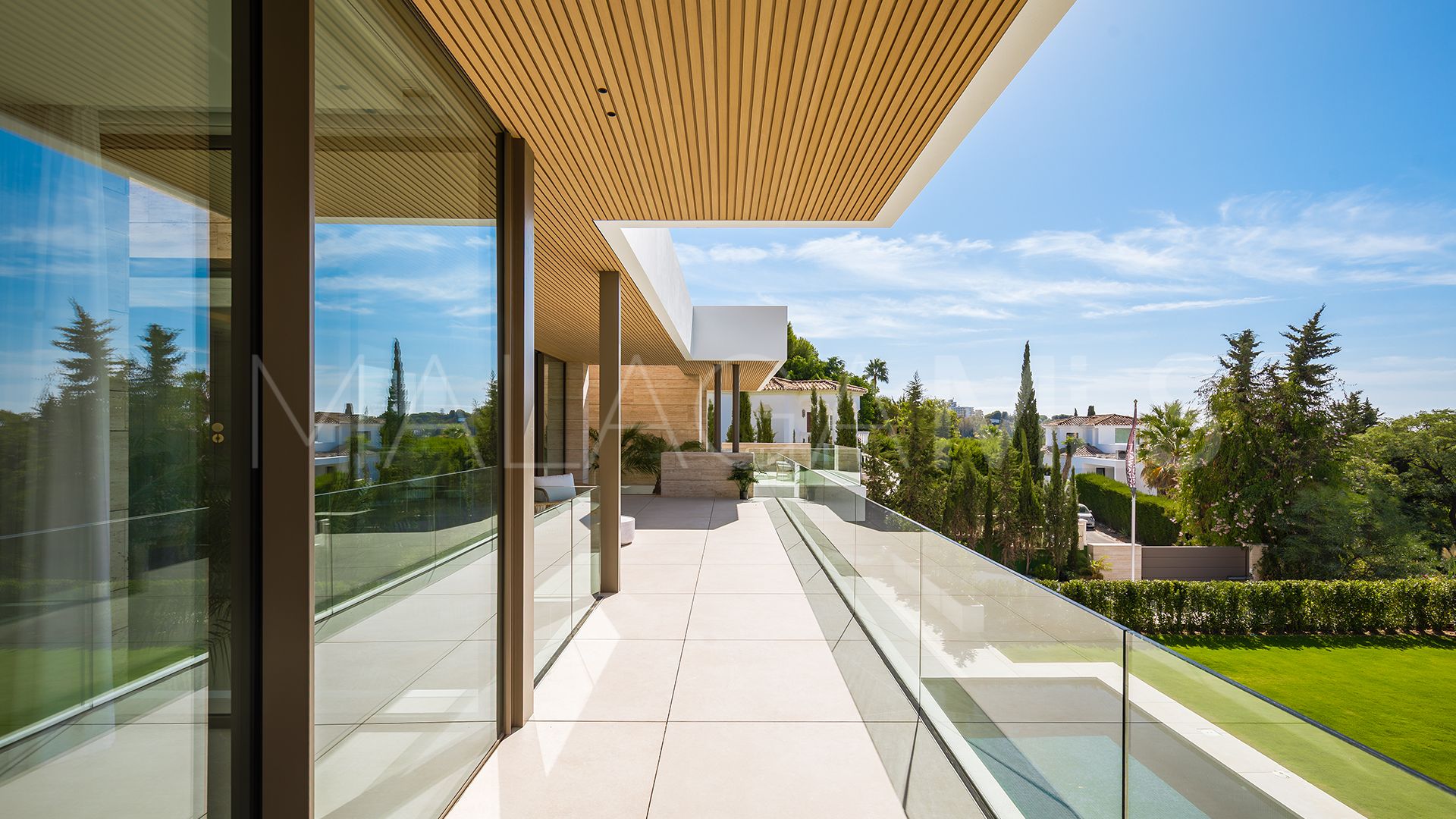 For sale villa with 5 bedrooms in Paraiso Alto