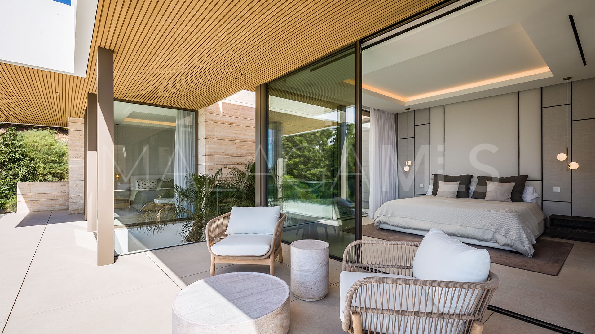For sale villa with 5 bedrooms in Paraiso Alto
