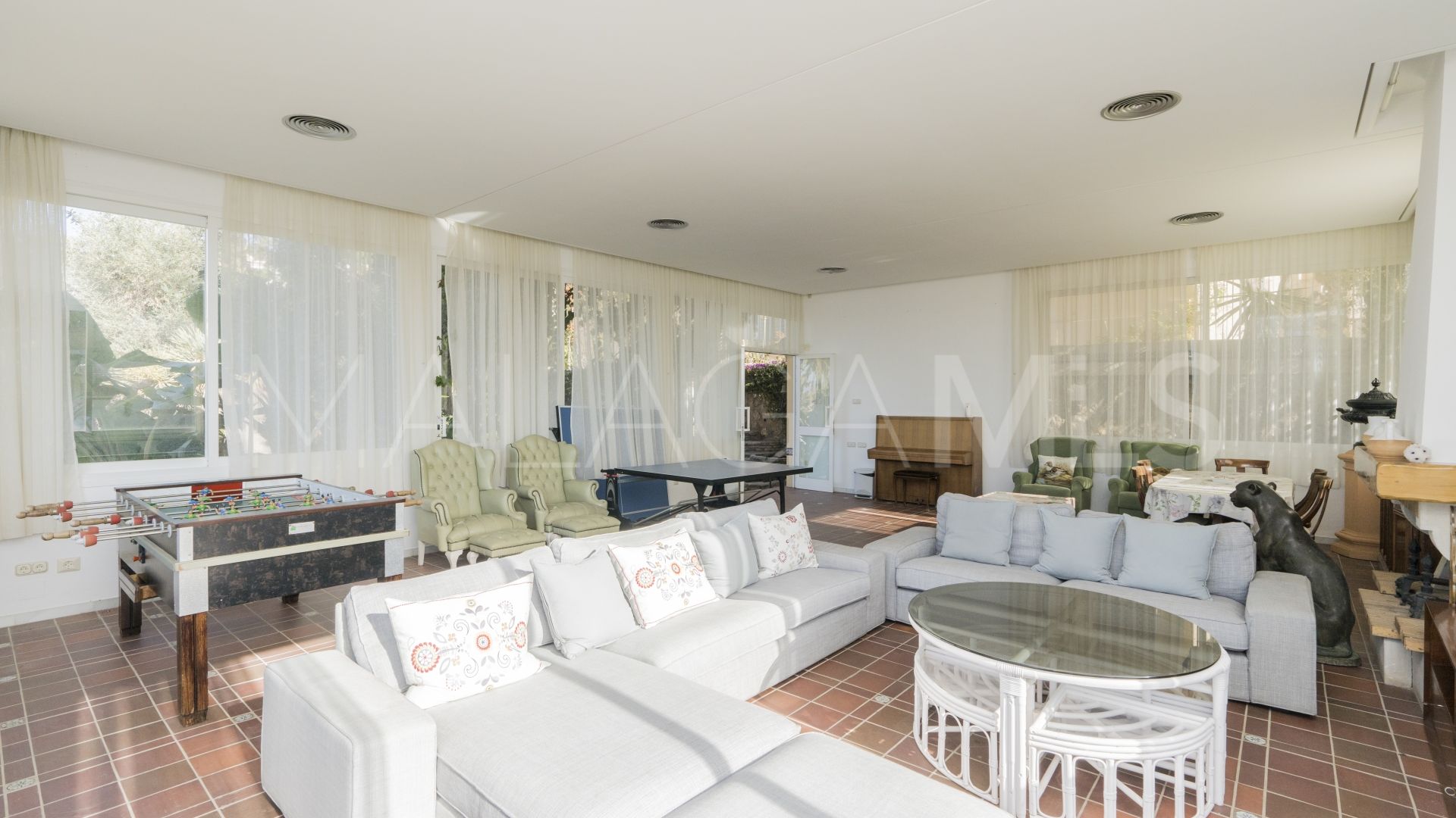 Villa de 9 bedrooms a la venta in Rincón de la Victoria