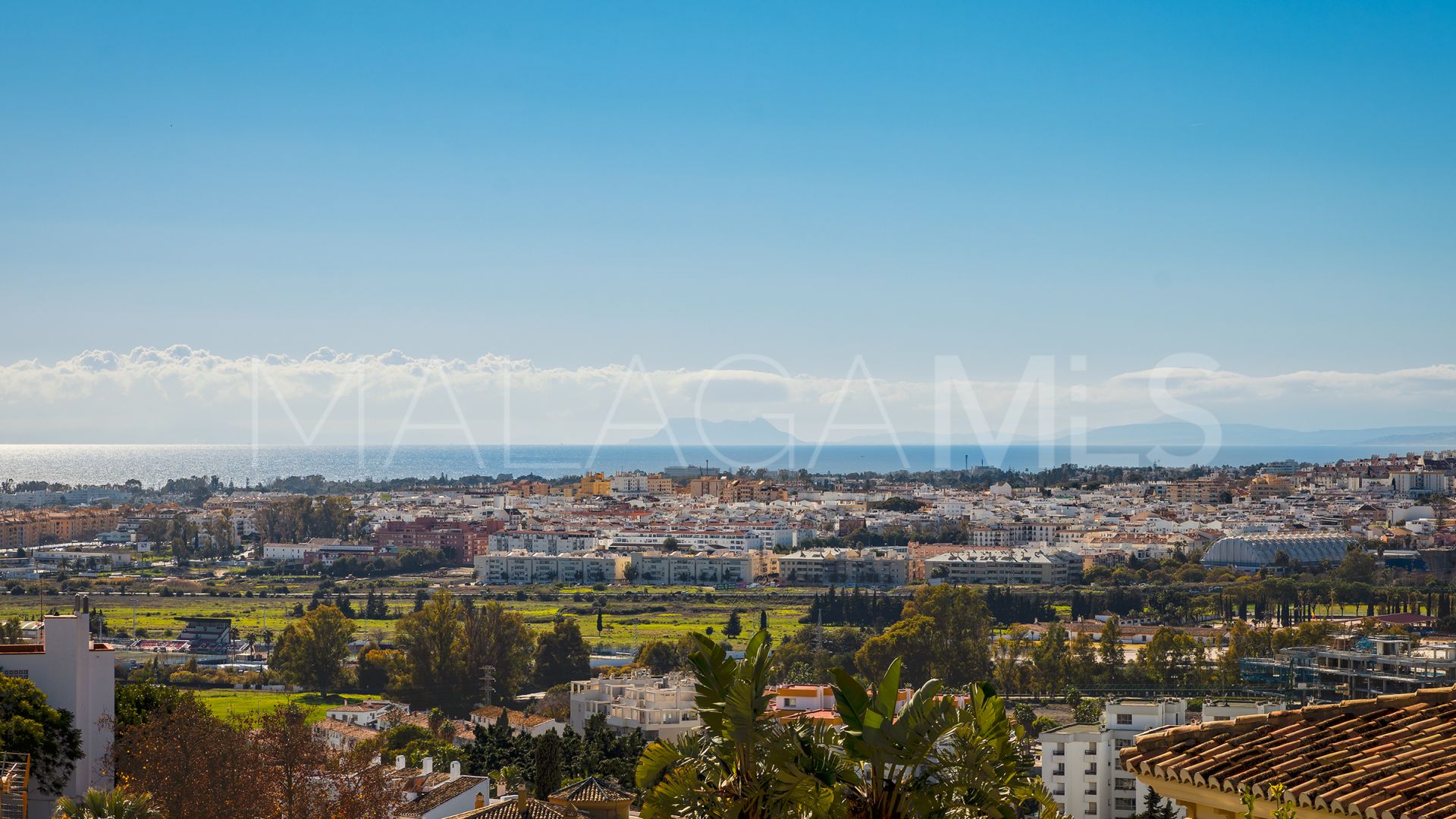 Villa for sale in Nueva Andalucia