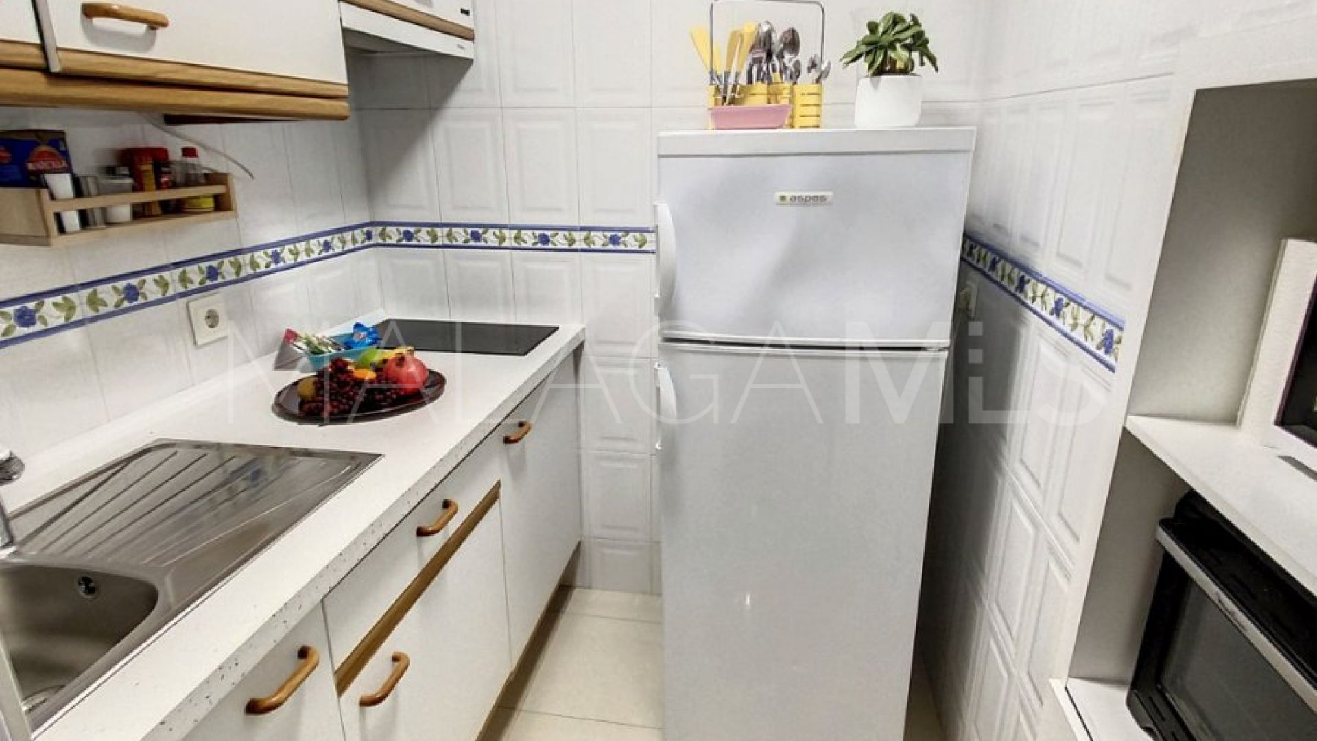 Apartamento with 1 bedroom a la venta in Bajondillo