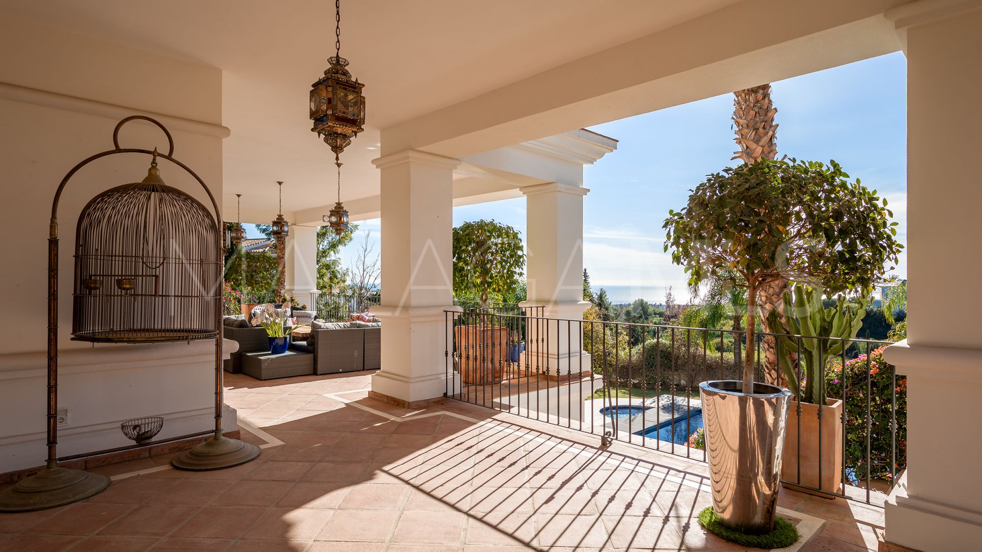 Villa for sale in Marbella Hill Club