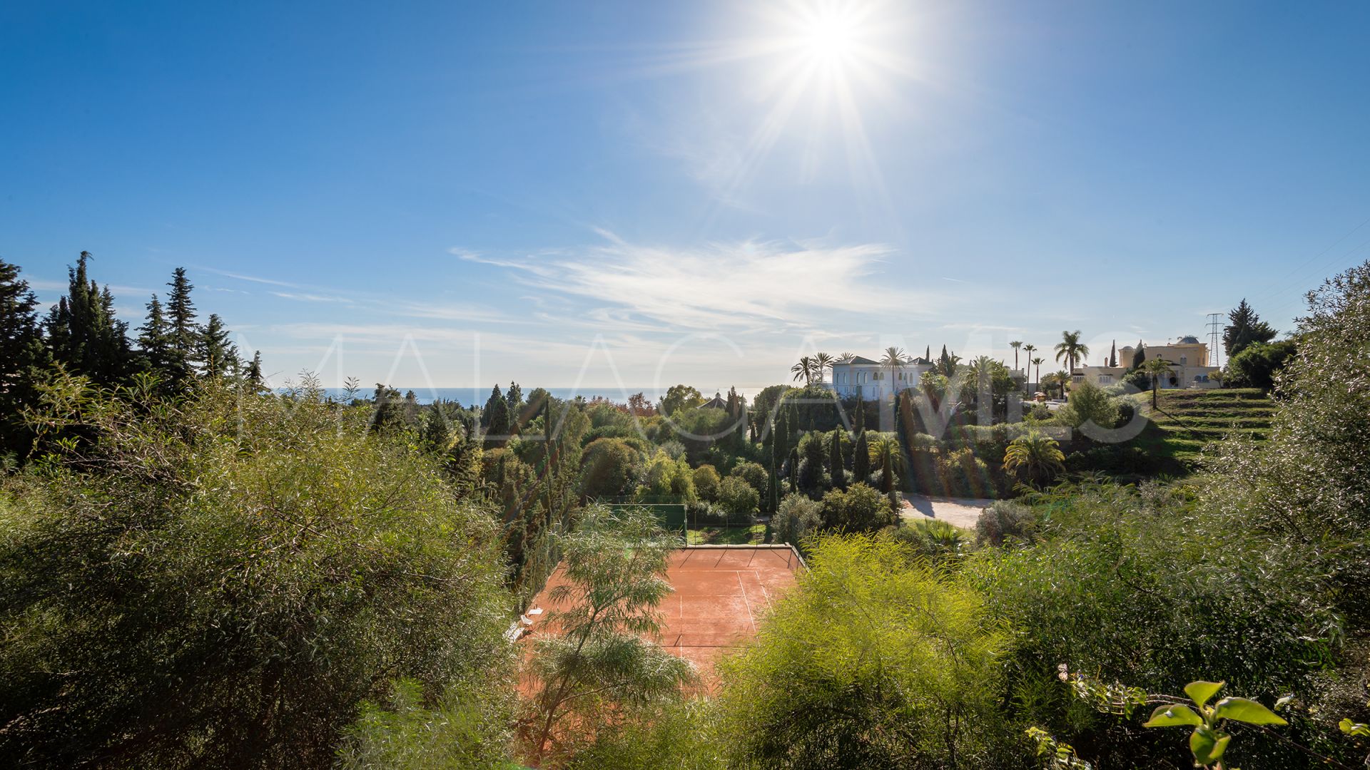 Villa for sale in Marbella Hill Club