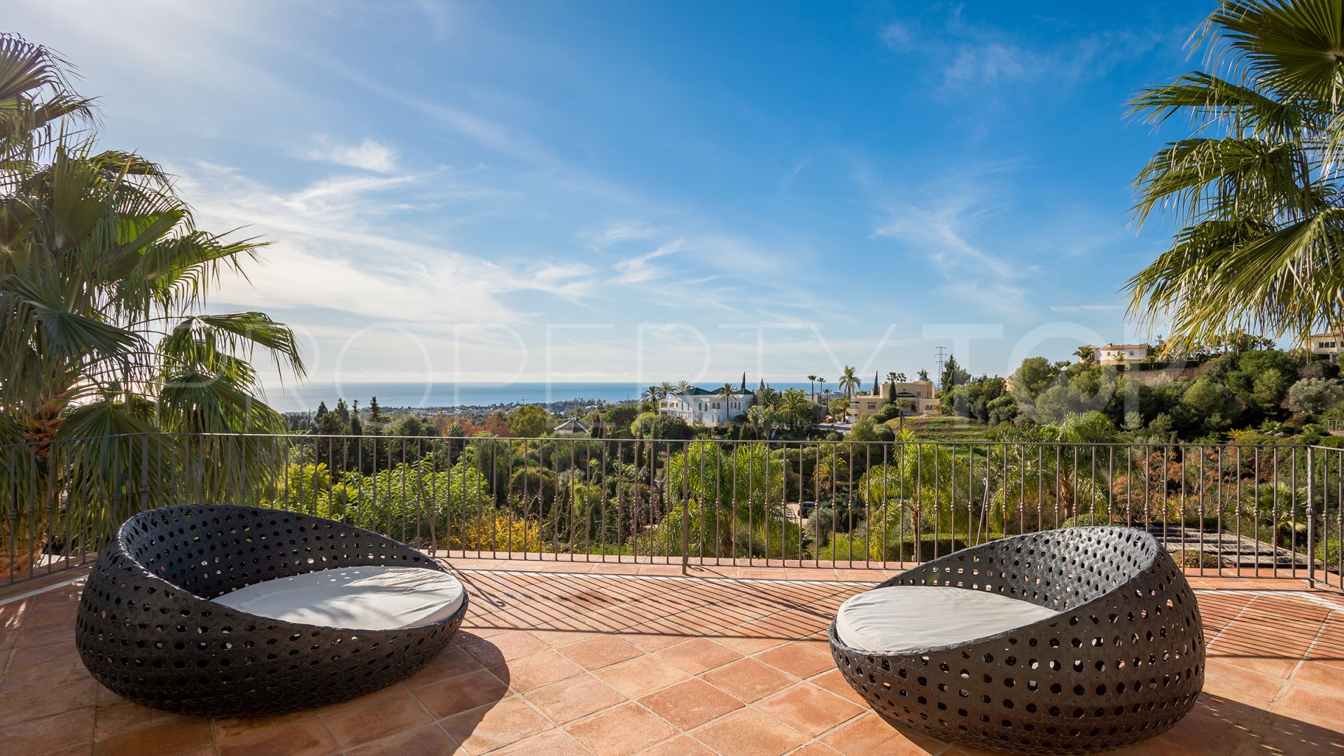 Villa con 7 dormitorios en venta en Marbella Hill Club